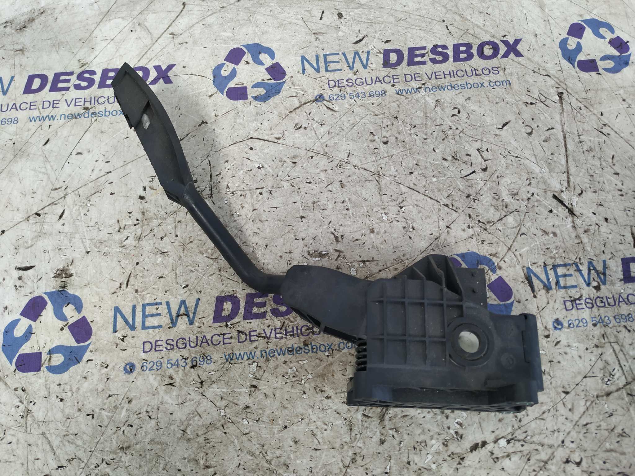 PEDAL ACELERADOR OPEL CORSA D - vista 2