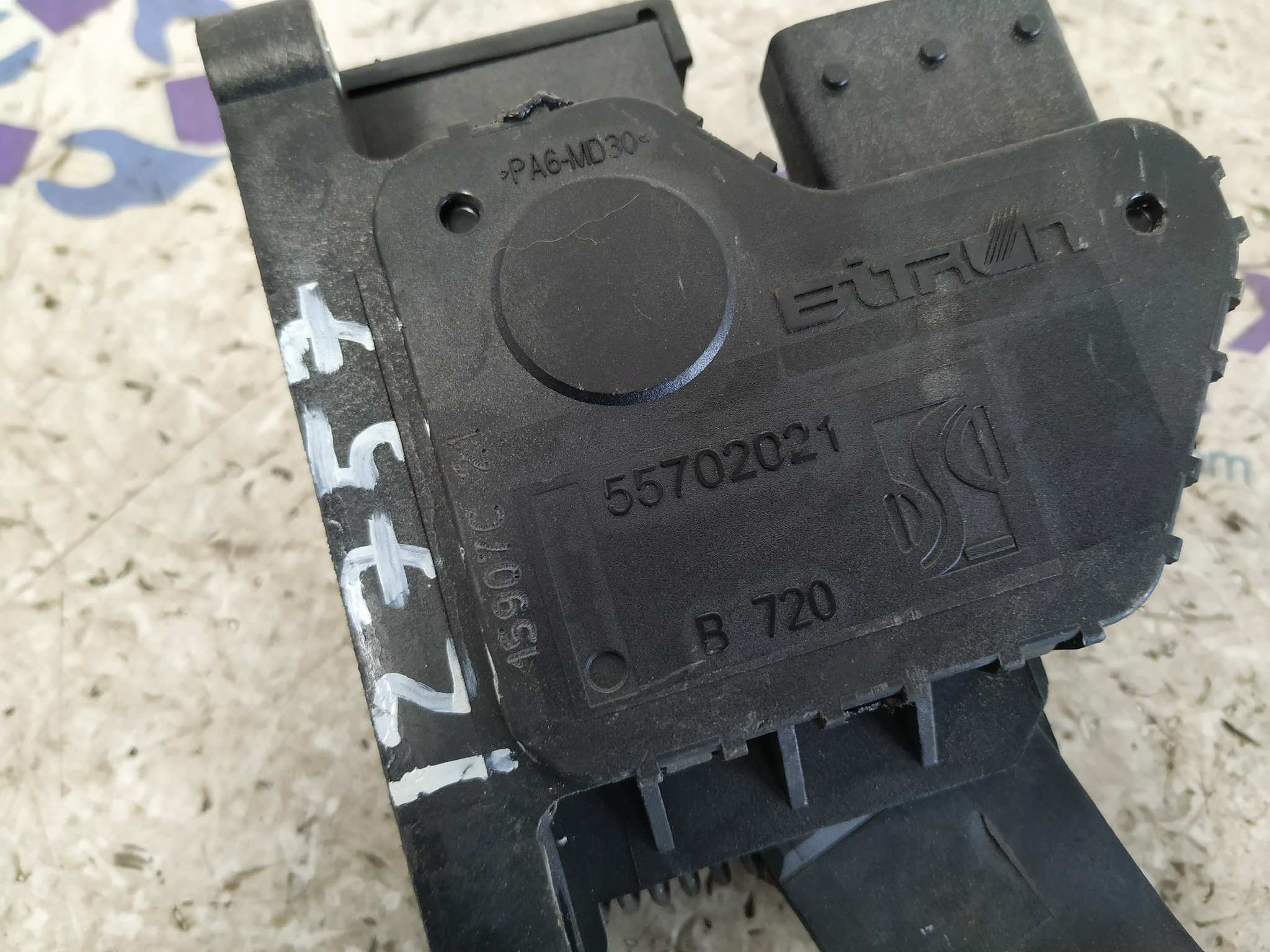 PEDAL ACELERADOR OPEL CORSA D - vista 3