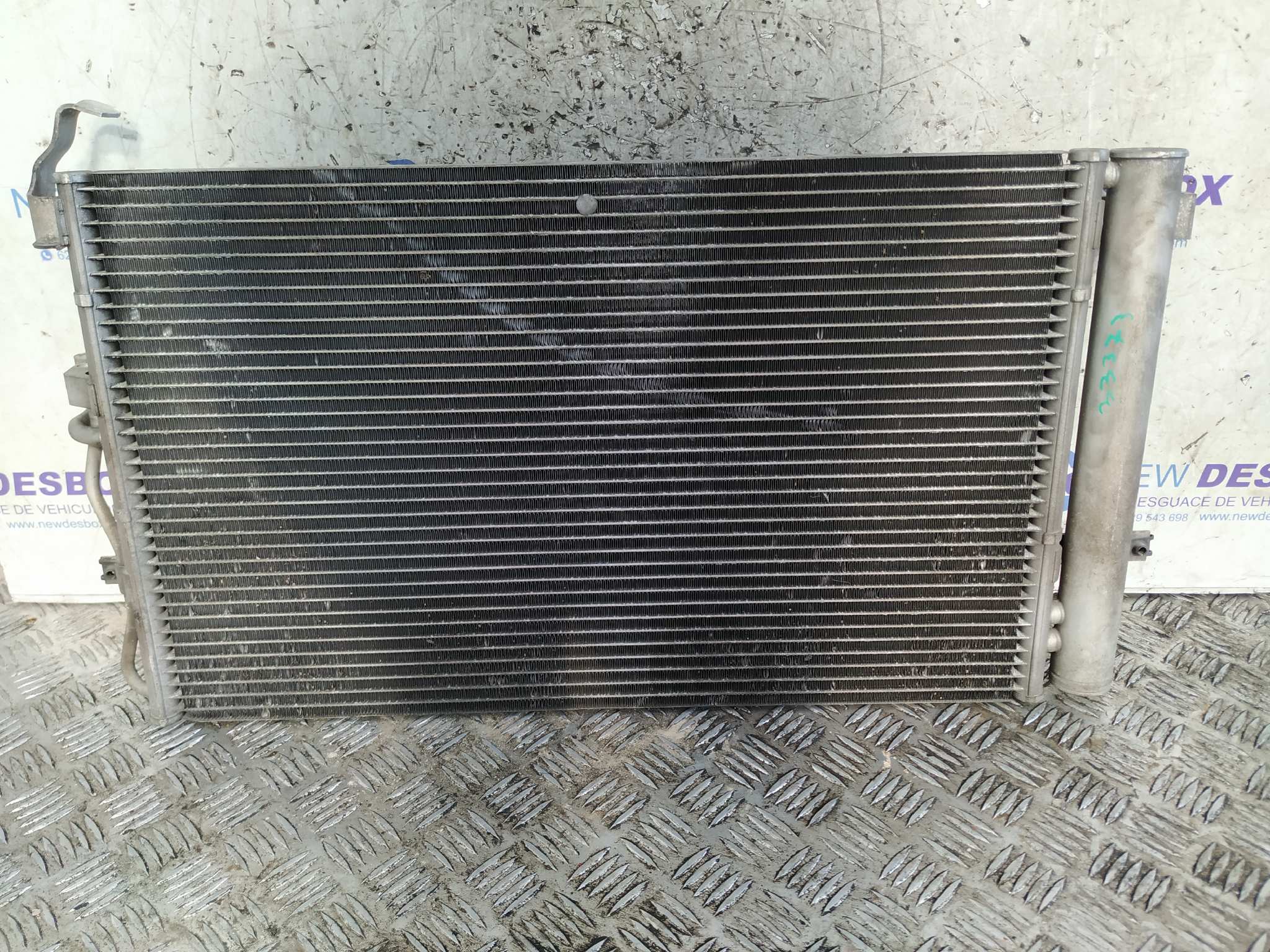CONDENSADOR / RADIADOR  AIRE ACONDICIONADO HYUNDAI COUPE (GK) - vista 3