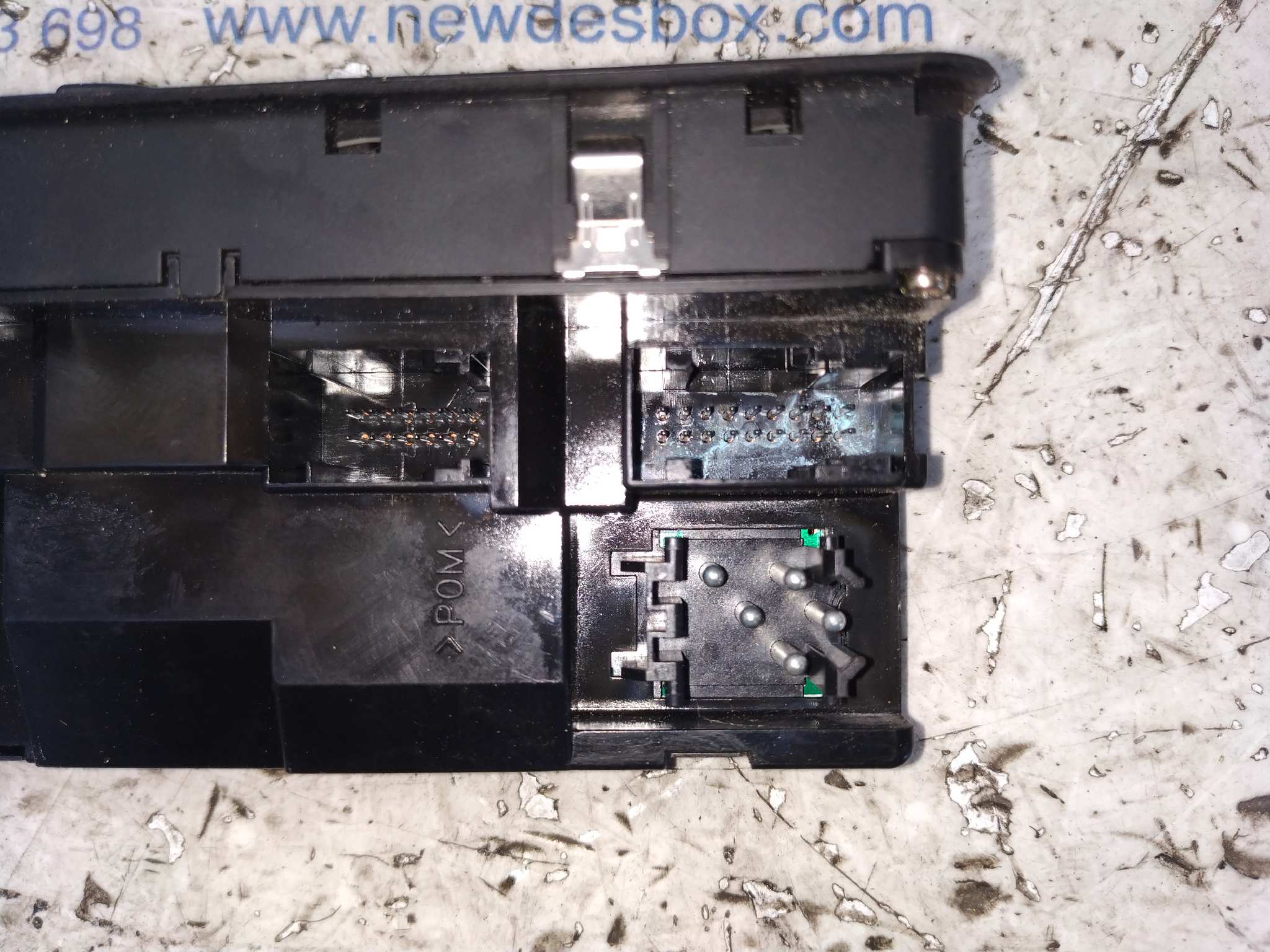 MANDO ELEVALUNAS DELANTERO IZQUIERDO BMW SERIE 5 BERLINA (E39) - vista 2