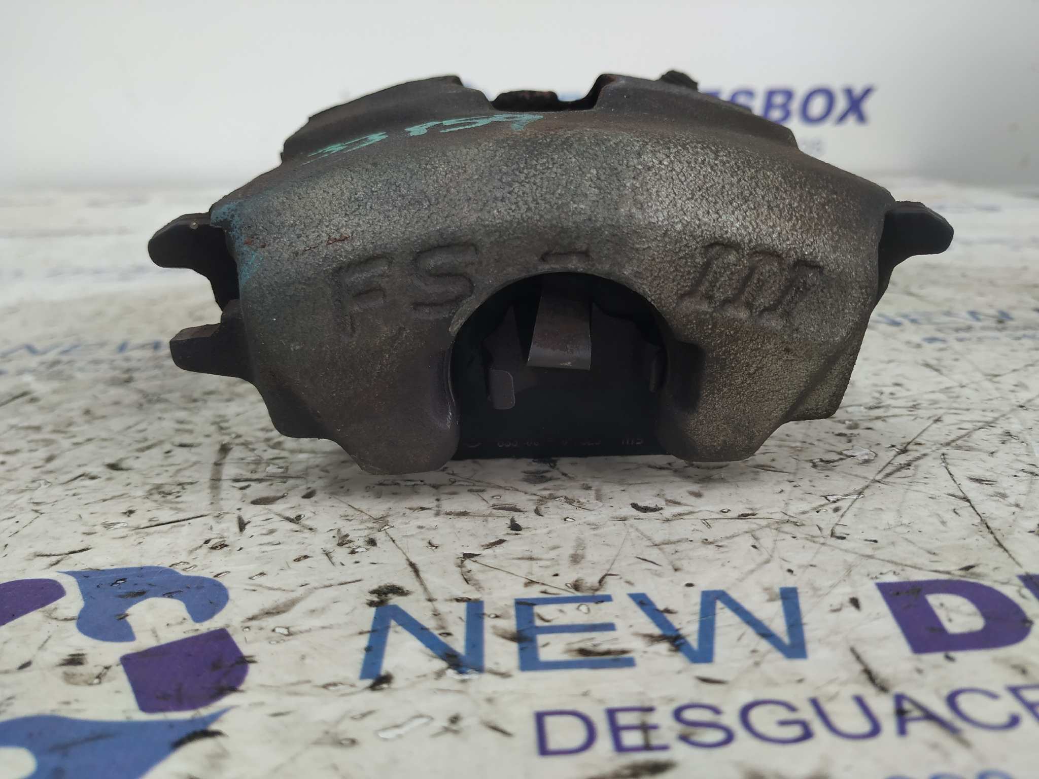 PINZA DE FRENO DELANTERA IZQUIERDA SEAT LEON (1P1) - vista 2