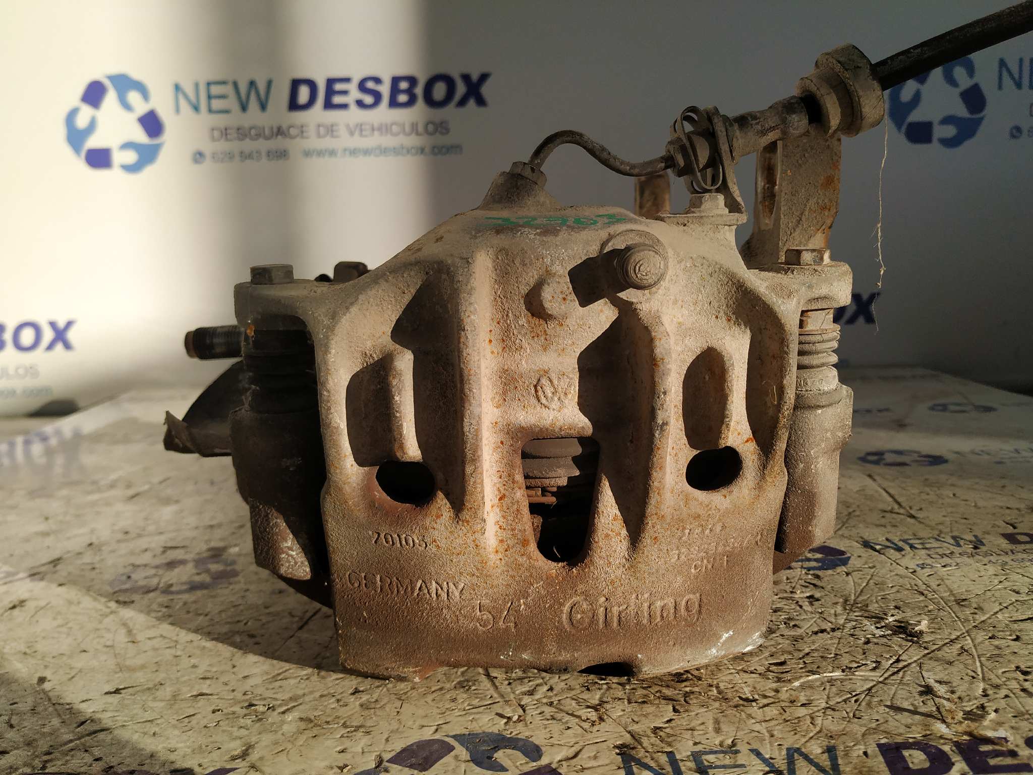 MANGUETA DELANTERA DERECHA VOLKSWAGEN T4 TRANSPORTER/FURGONETA (MOD. 1991) - vista 4