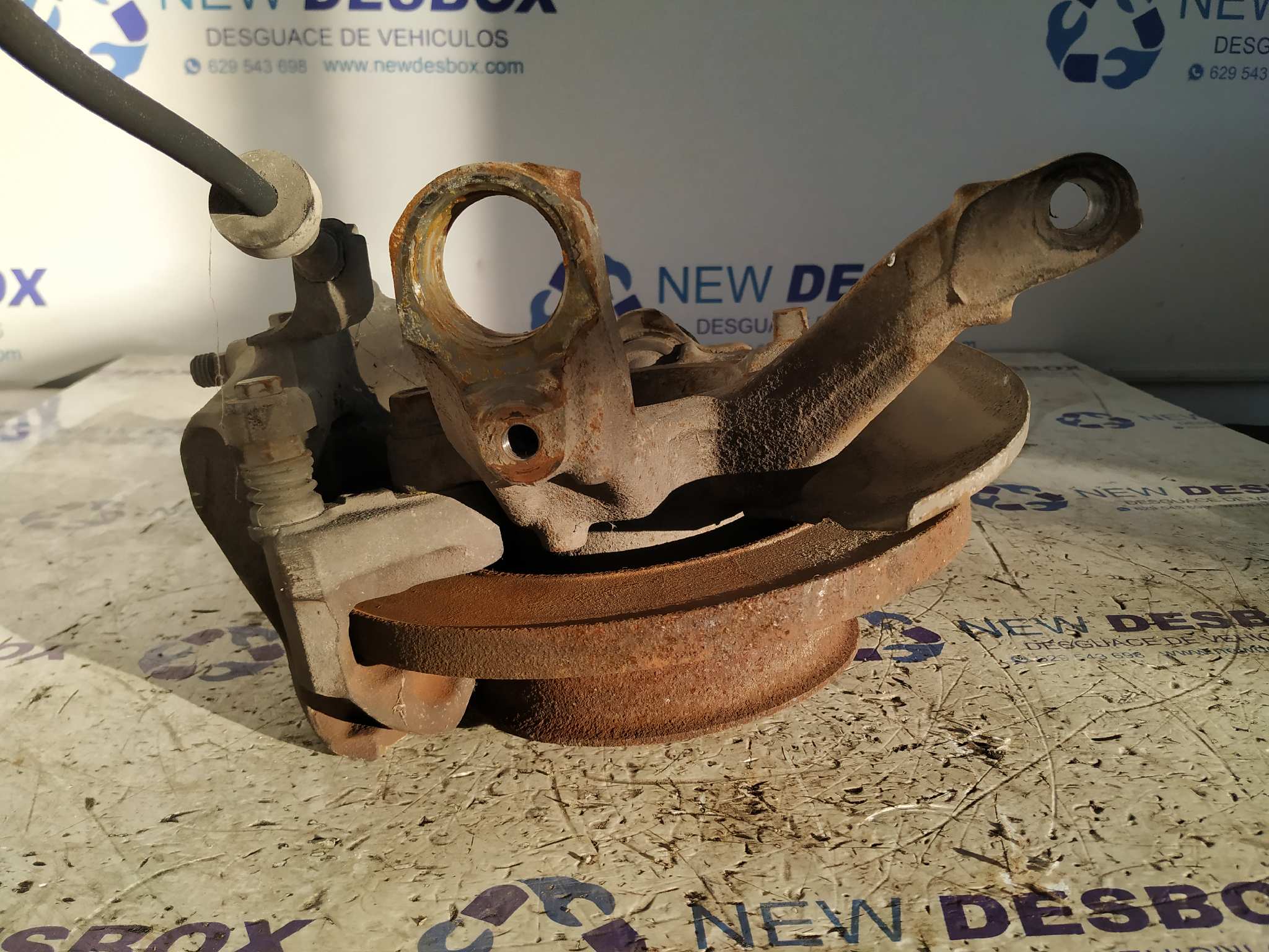 MANGUETA DELANTERA DERECHA VOLKSWAGEN T4 TRANSPORTER/FURGONETA (MOD. 1991) - vista 3