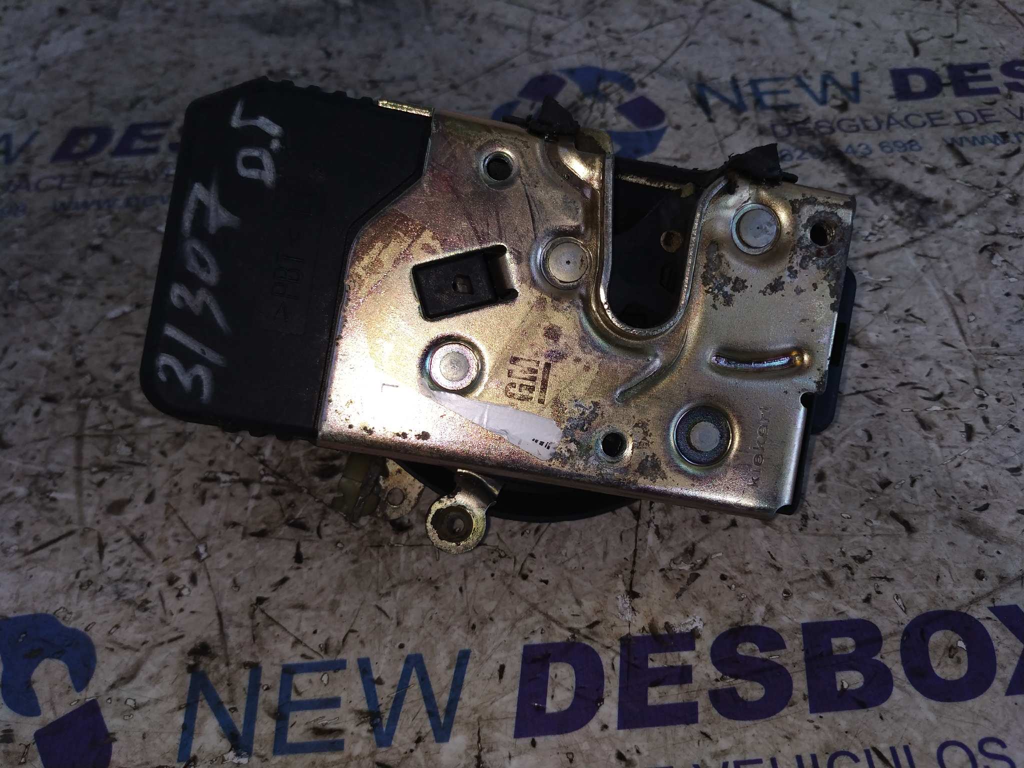 CERRADURA PUERTA DELANTERA IZQUIERDA OPEL VECTRA B BERLINA - vista 2