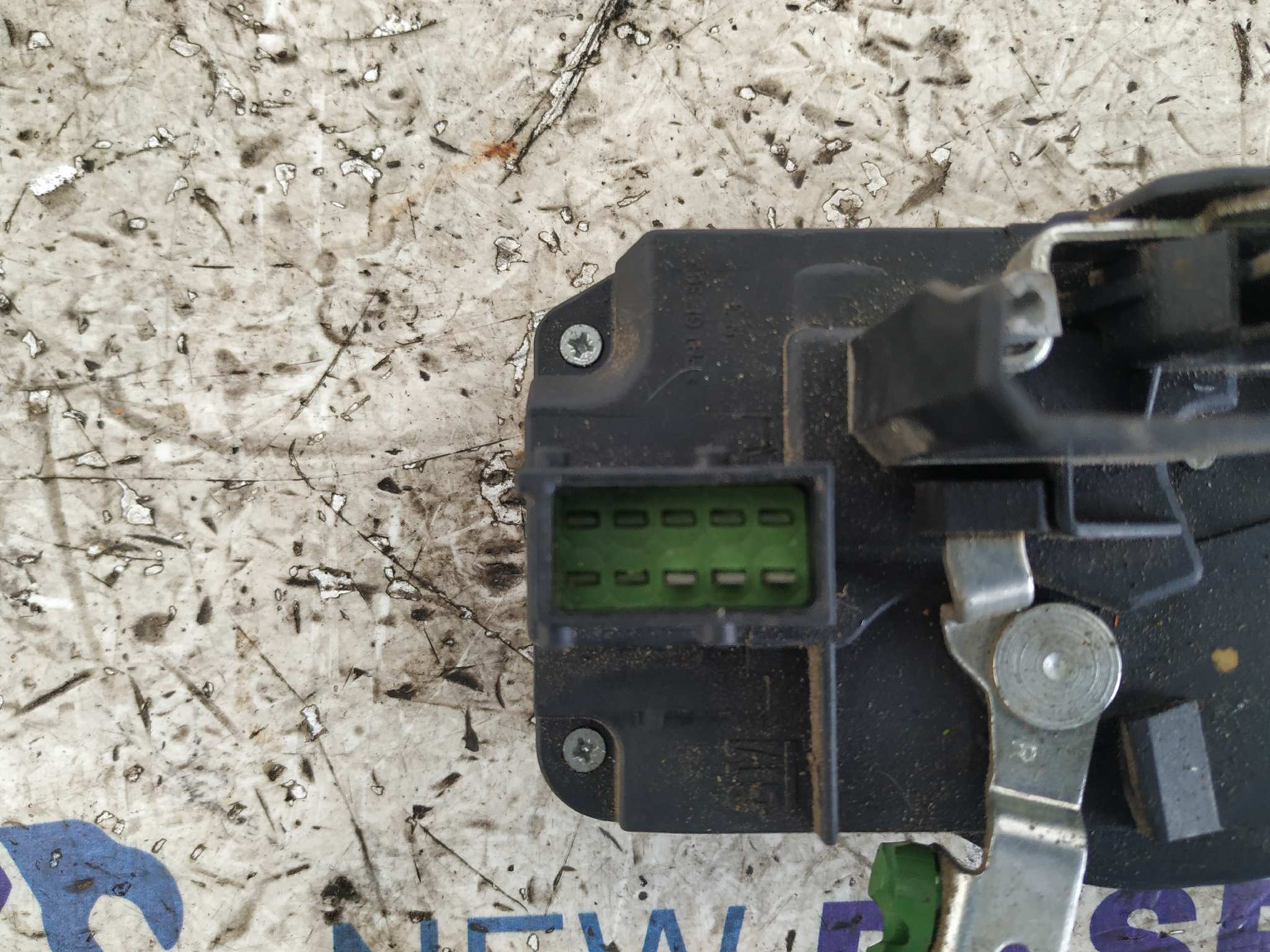 CERRADURA PUERTA DELANTERA DERECHA OPEL VECTRA B BERLINA - vista 4