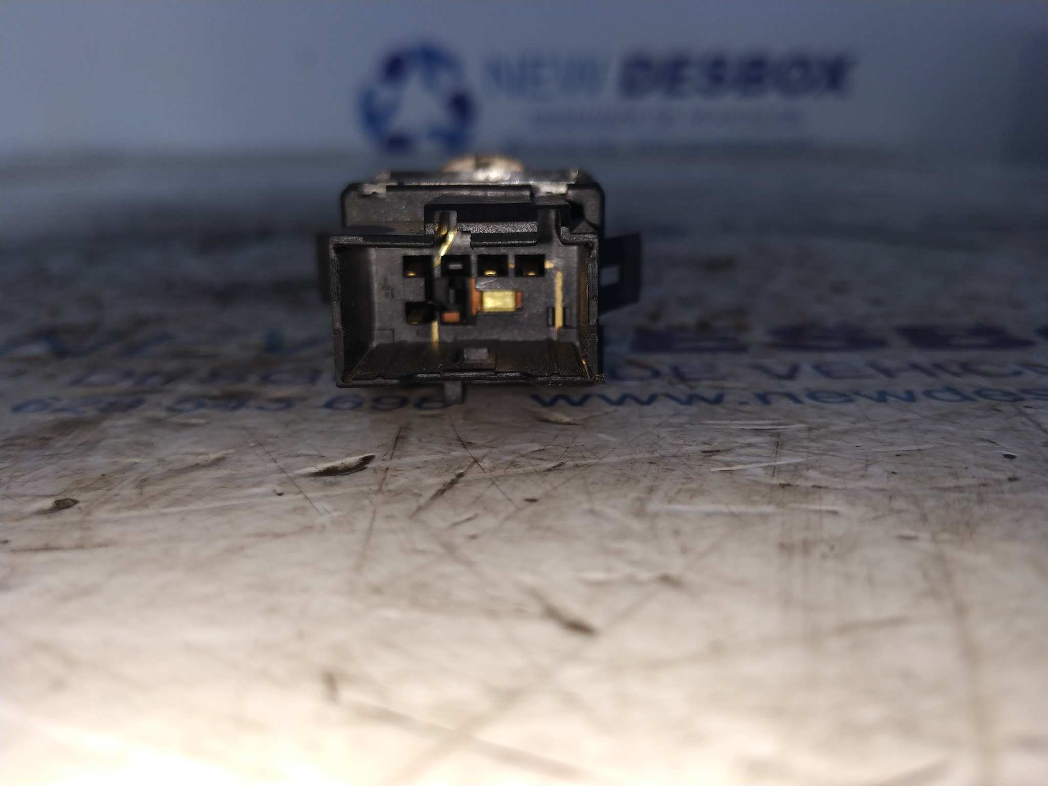 WARNING SEAT CORDOBA BERLINA (6L2) - vista 3