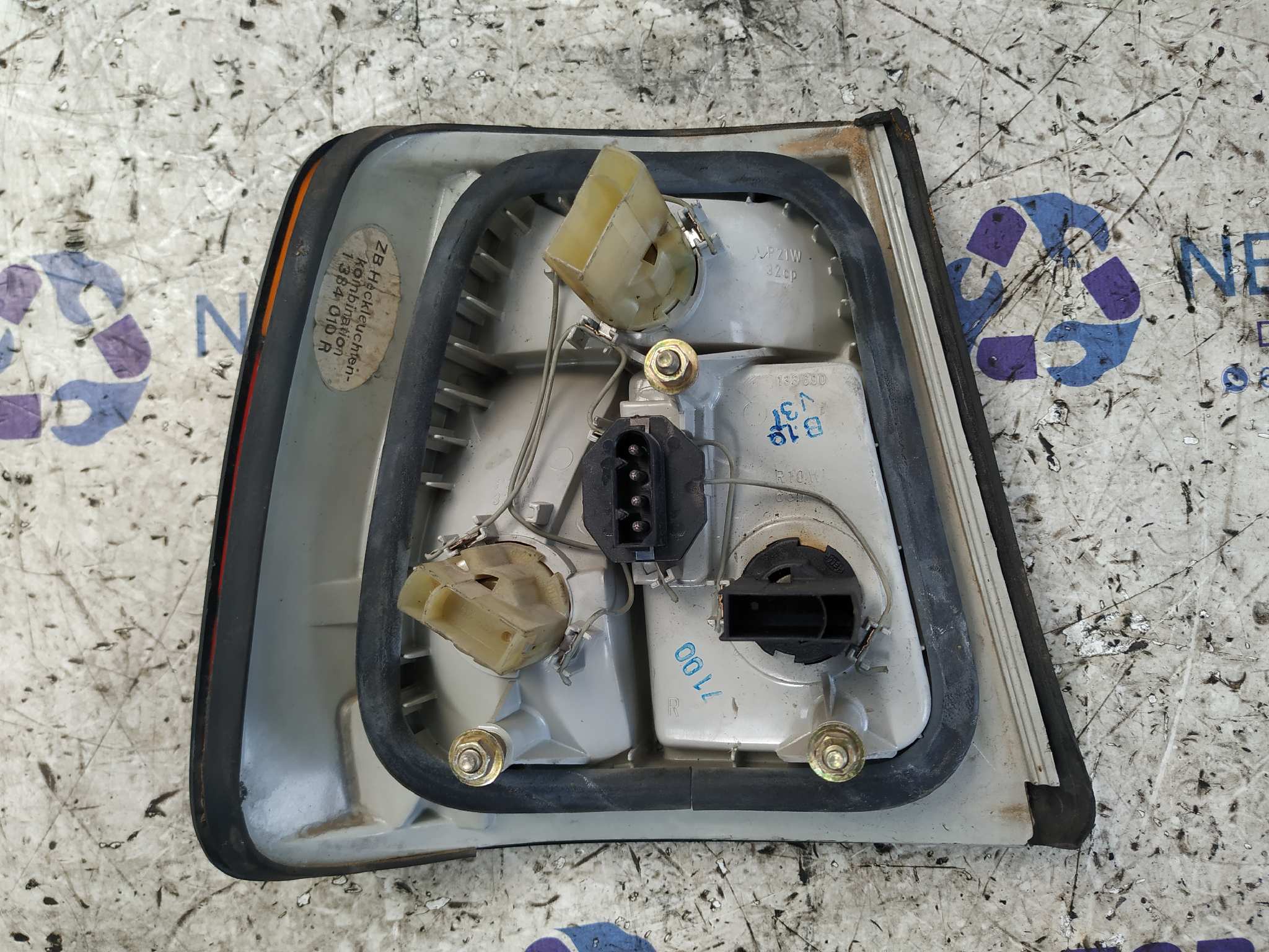 PILOTO TRASERO DERECHO BMW SERIE 5 BERLINA (E34) - vista 2