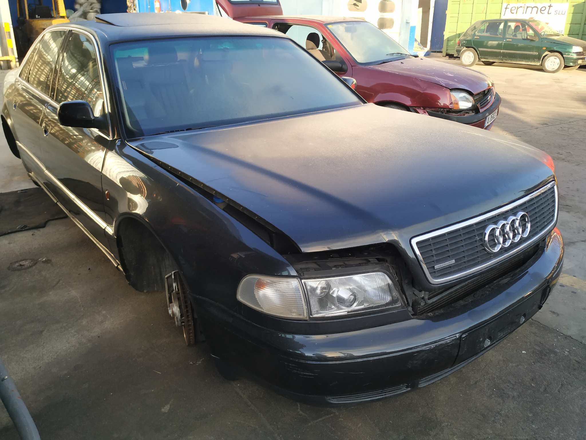 CERRADURA MALETERO / PORTON AUDI A8 (D2)