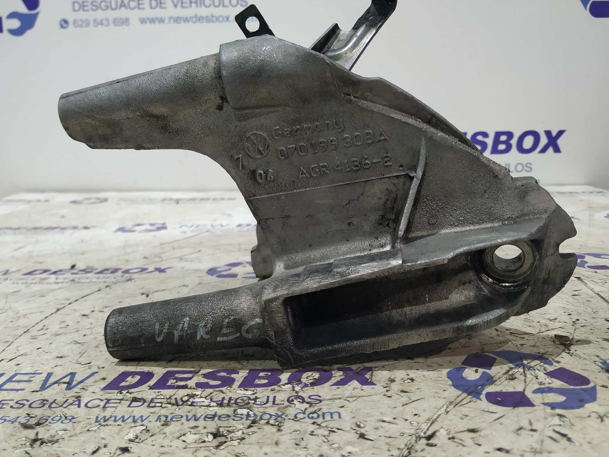 SOPORTE CAMBIO VOLKSWAGEN TOUAREG (7LA)