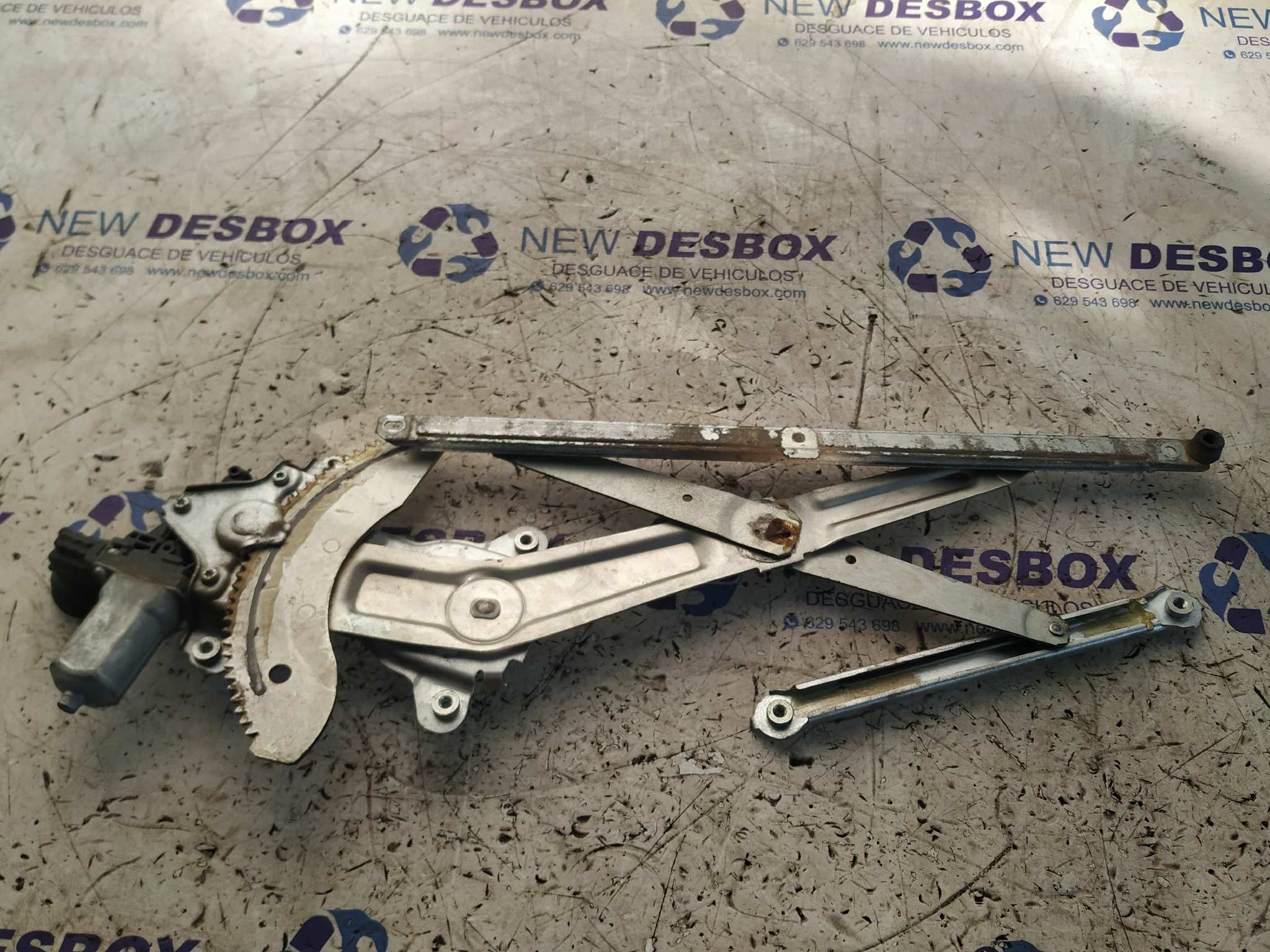 ELEVALUNAS DELANTERO DERECHO SUZUKI SWIFT BERLINA (MZ) - vista 2