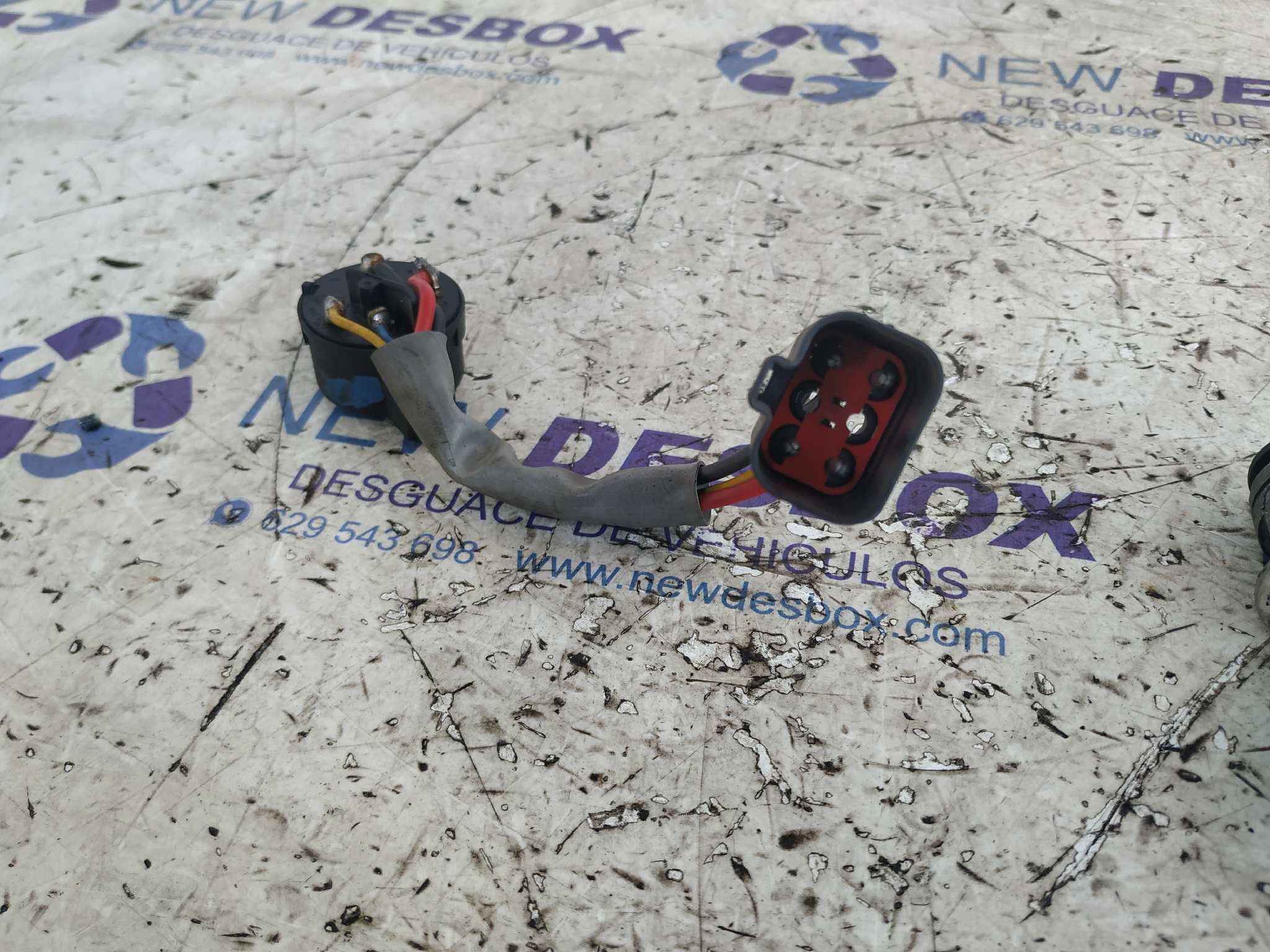 CONMUTADOR DE ARRANQUE FORD FIESTA BERLINA - vista 2