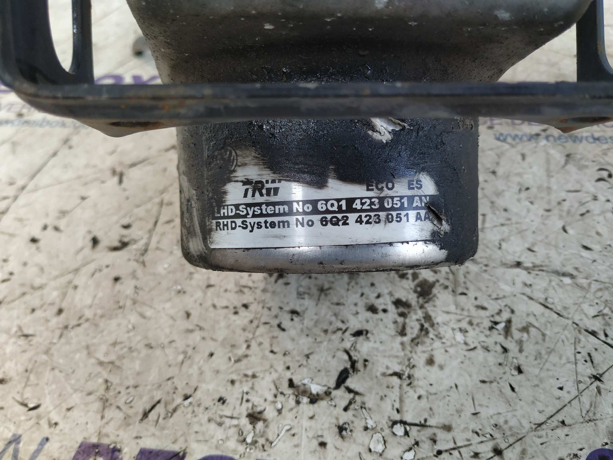 BOMBA DIRECCION SEAT CORDOBA BERLINA (6L2) - vista 7