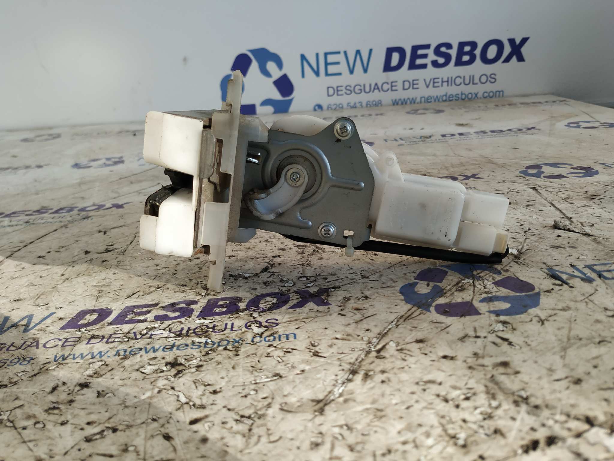 CERRADURA MALETERO / PORTON SUZUKI SWIFT BERLINA (MZ)