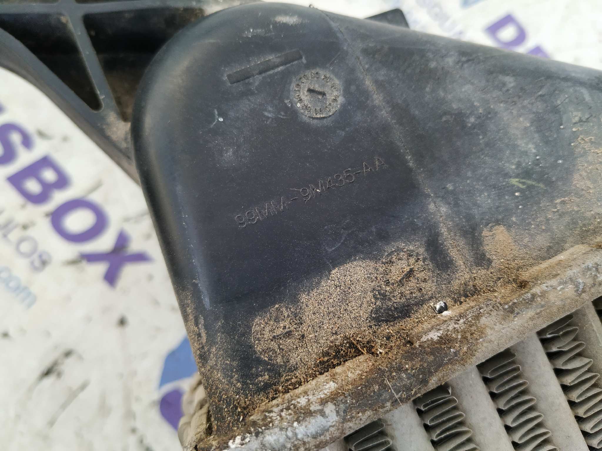 INTERCOOLER MAHINDRA XUV500 2.2 - vista 9