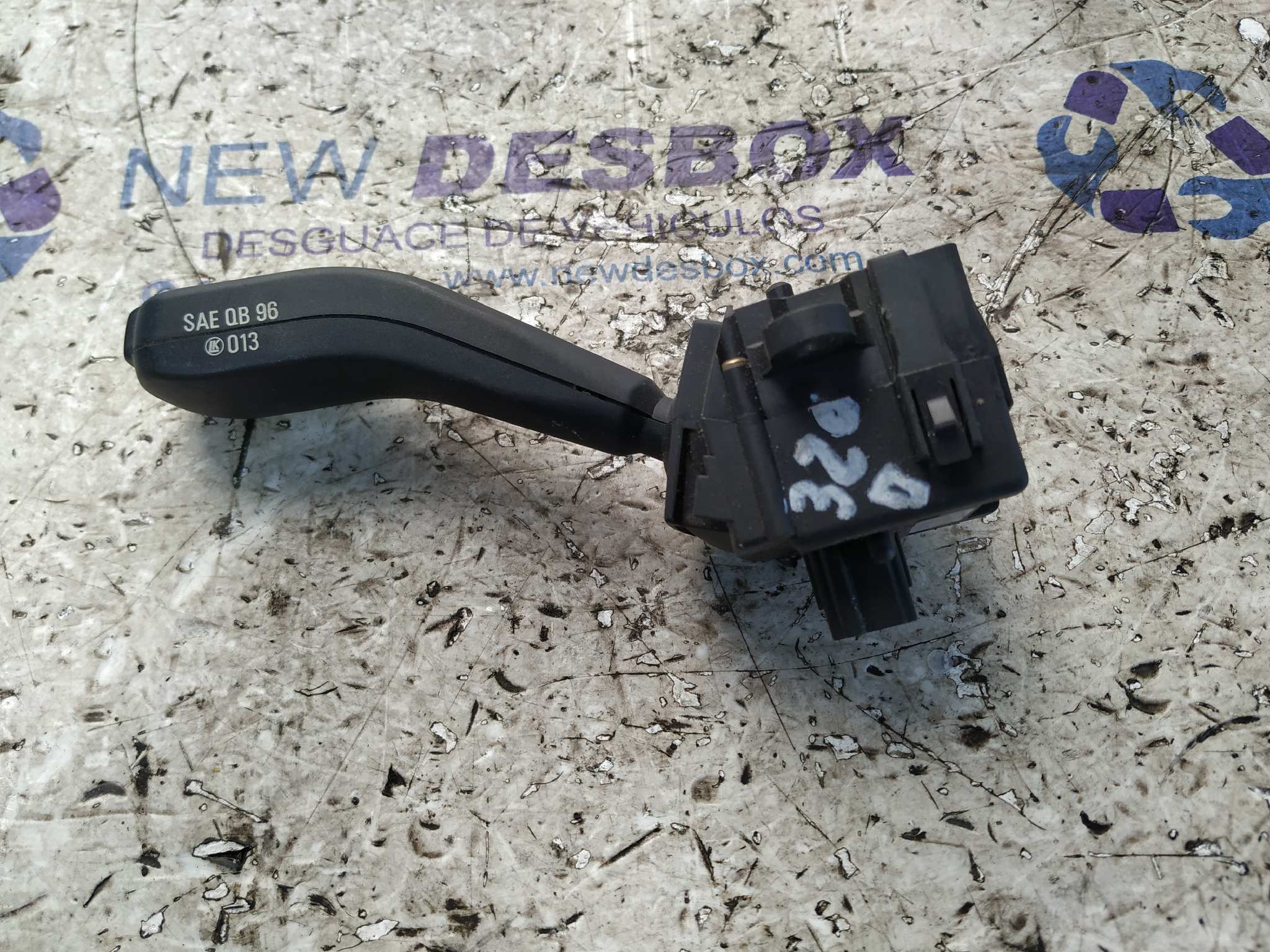 MANDO INTERMITENTES BMW SERIE 3 BERLINA (E46) - vista 3