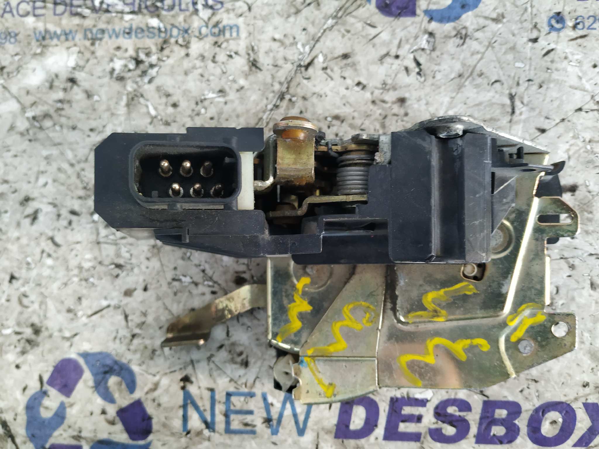 CERRADURA PUERTA DELANTERA DERECHA BMW SERIE 5 BERLINA (E34) - vista 2