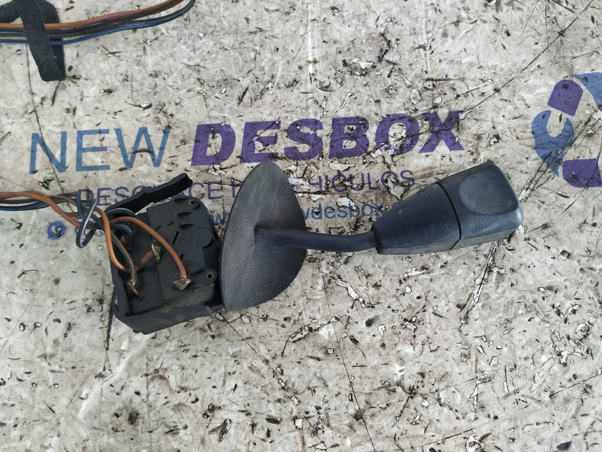 MANDO LIMPIA BMW SERIE 5 BERLINA (E34) - vista 7