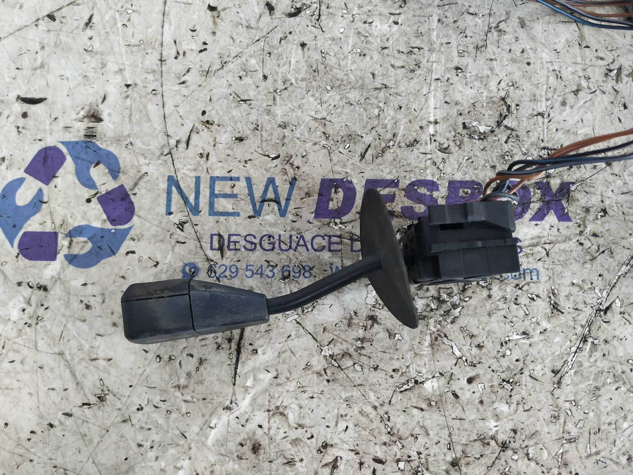 MANDO LIMPIA BMW SERIE 5 BERLINA (E34) - vista 4