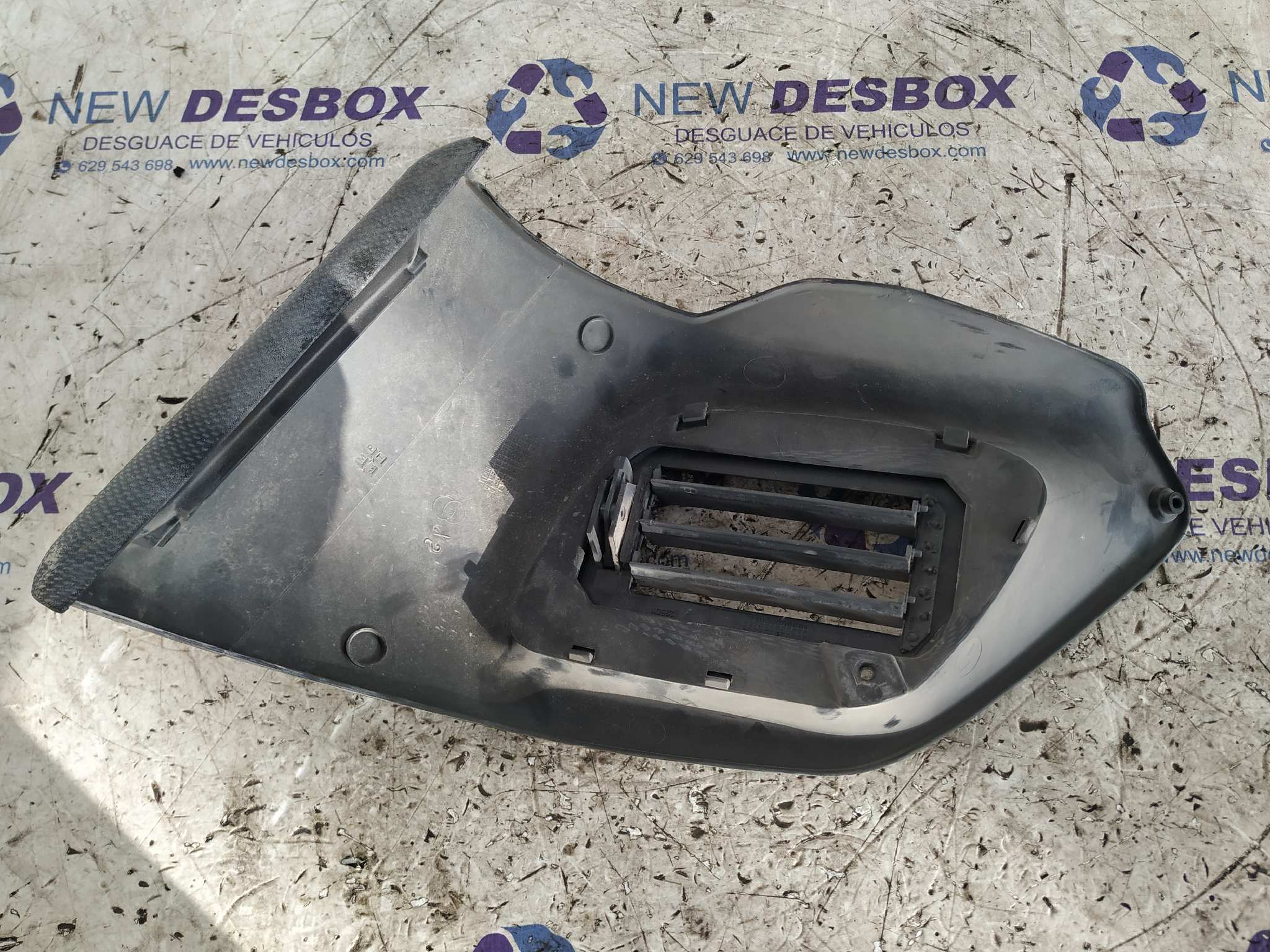 REJILLA AIREADORA GILERA RUNNER - vista 5