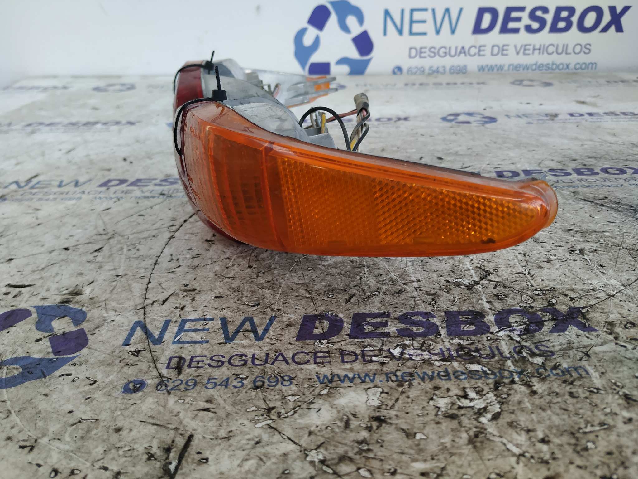 PILOTO TRASERO CENTRAL GILERA RUNNER - vista 7