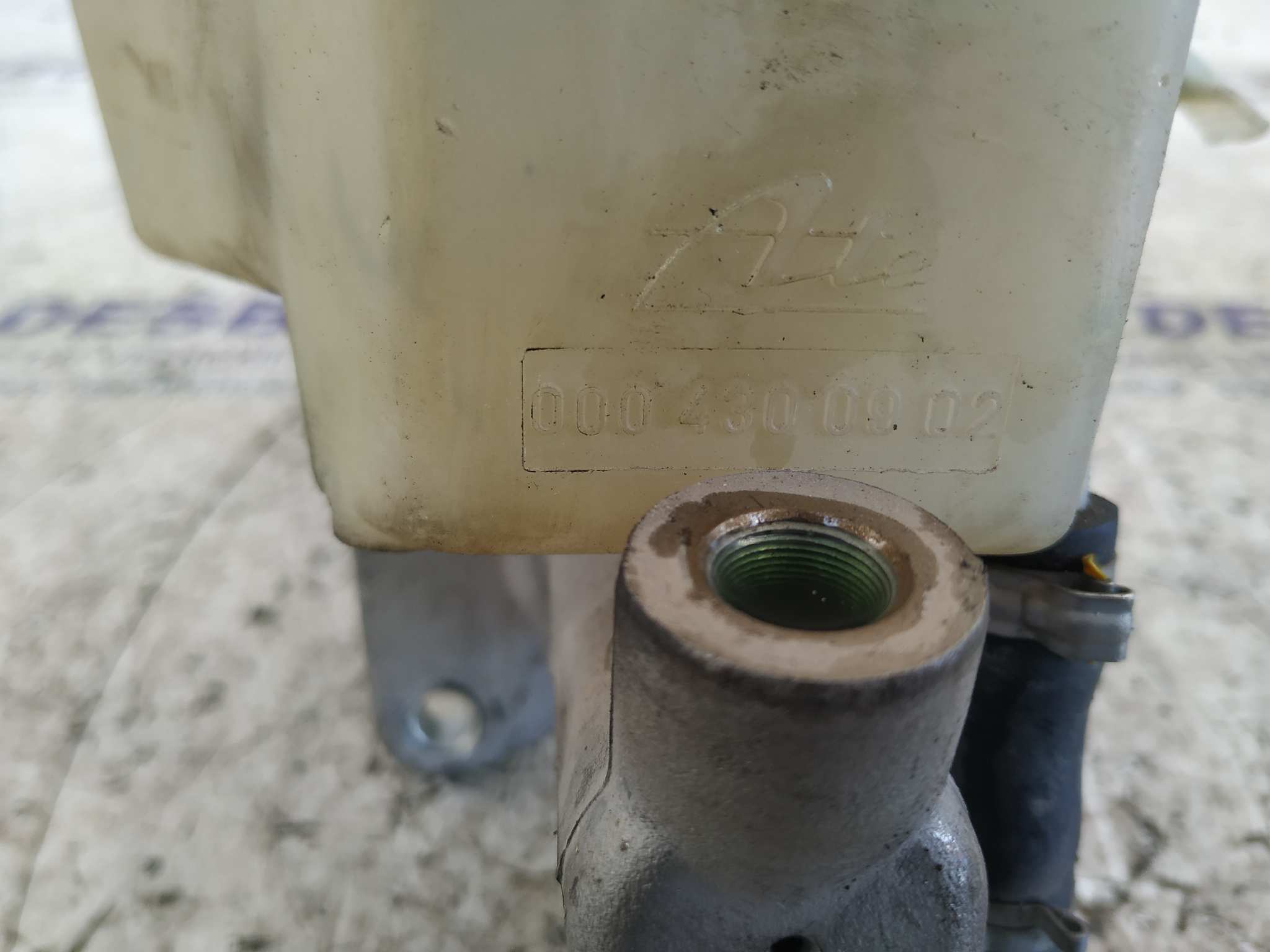 BOMBA FRENO MERCEDES-BENZ CLASE E (W210) BERLINA - vista 3