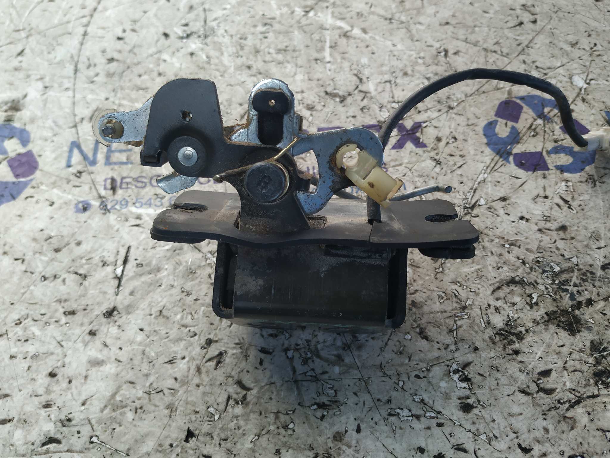 CERRADURA MALETERO / PORTON KIA SORENTO - vista 5