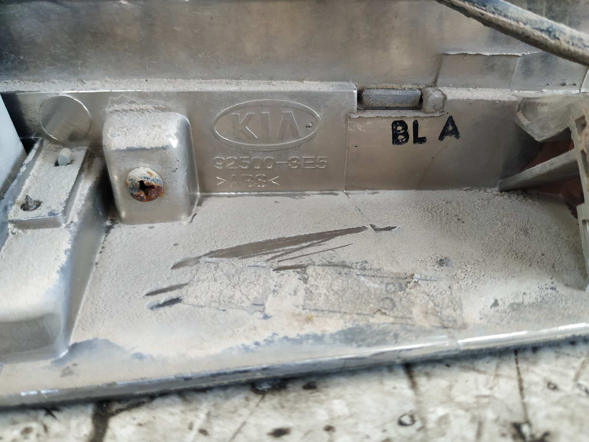 PILOTO MATRICULA KIA SORENTO - vista 3