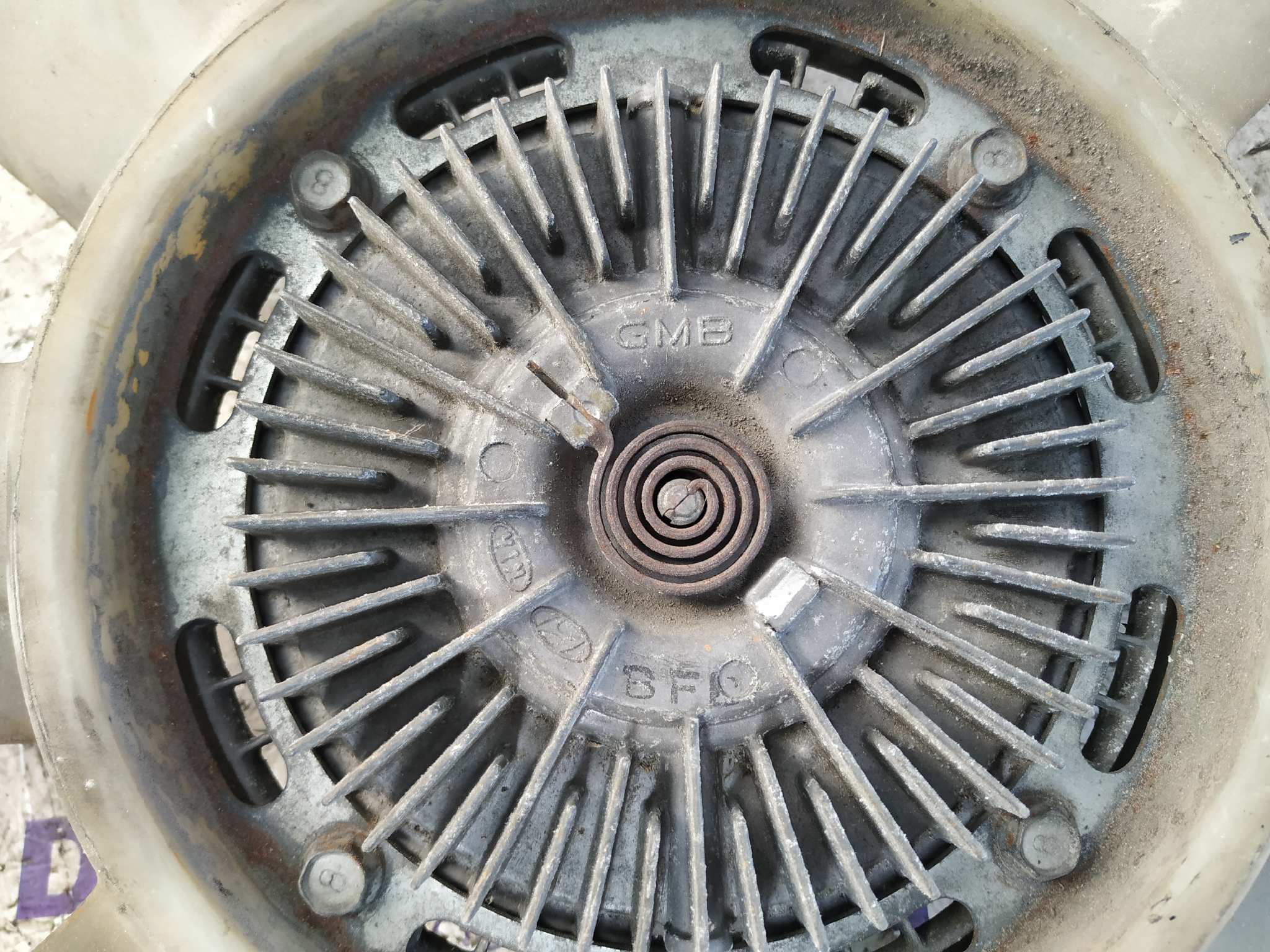 VENTILADOR VISCOSO MOTOR KIA SORENTO - vista 3