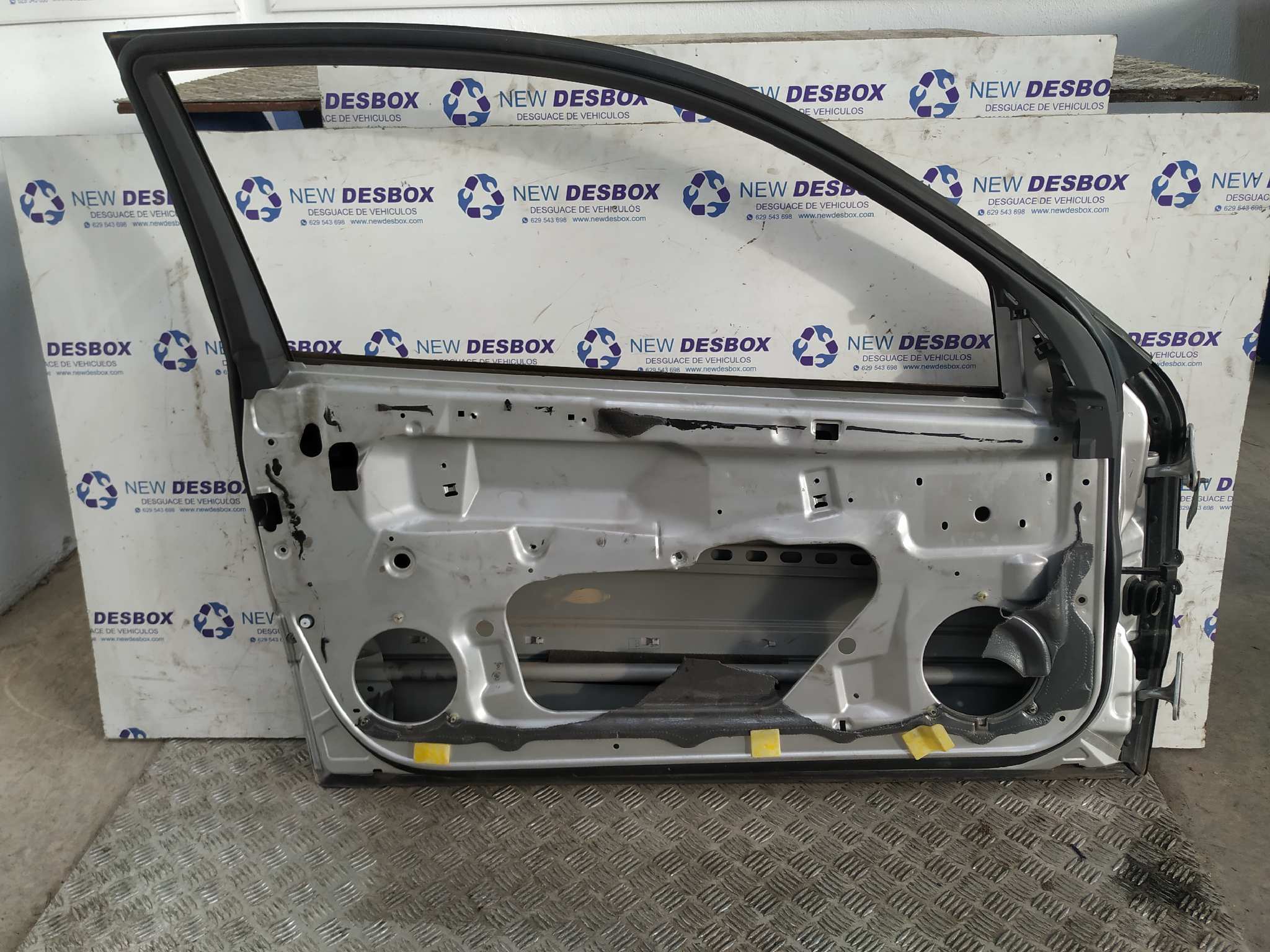 PUERTA DELANTERA IZQUIERDA MERCEDES-BENZ CLASE C (W203) SPORTCOUPE - vista 4