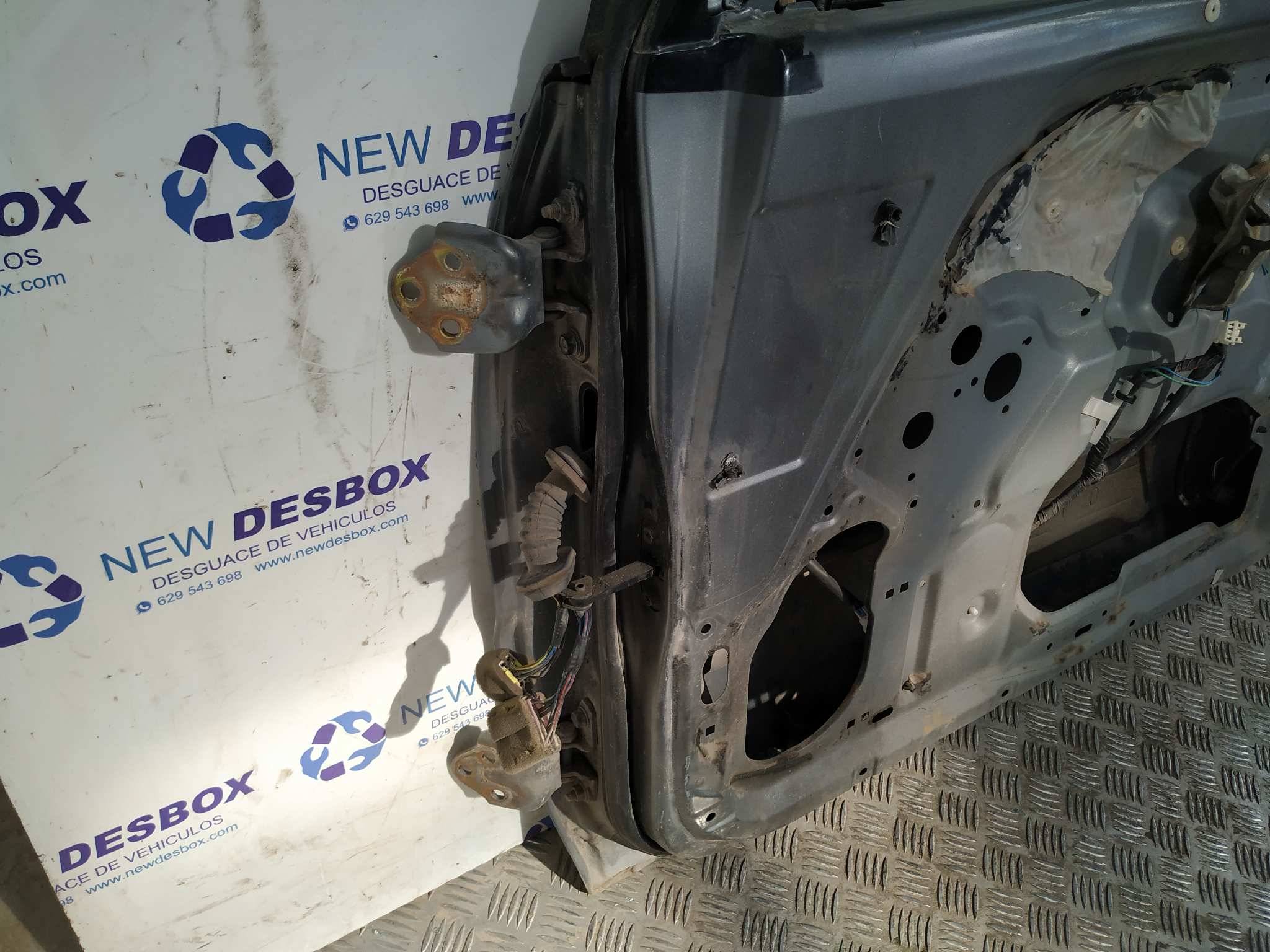 PUERTA DELANTERA DERECHA MITSUBISHI MONTERO (V20/V40) - vista 6