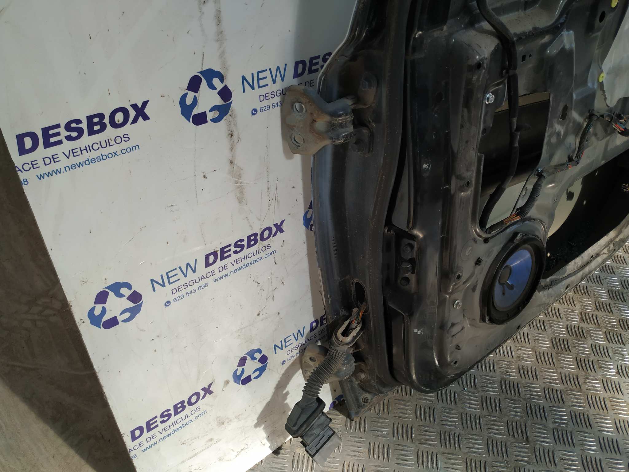 PUERTA DELANTERA DERECHA KIA SORENTO - vista 3