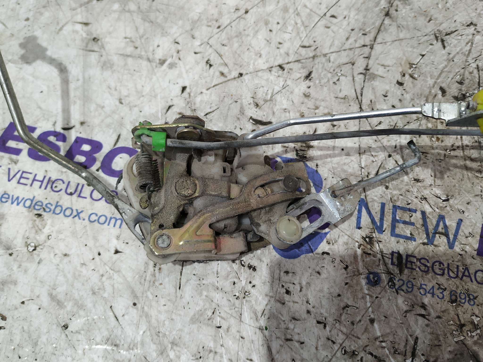 CERRADURA PUERTA DELANTERA DERECHA MITSUBISHI MONTERO (V20/V40) - vista 2