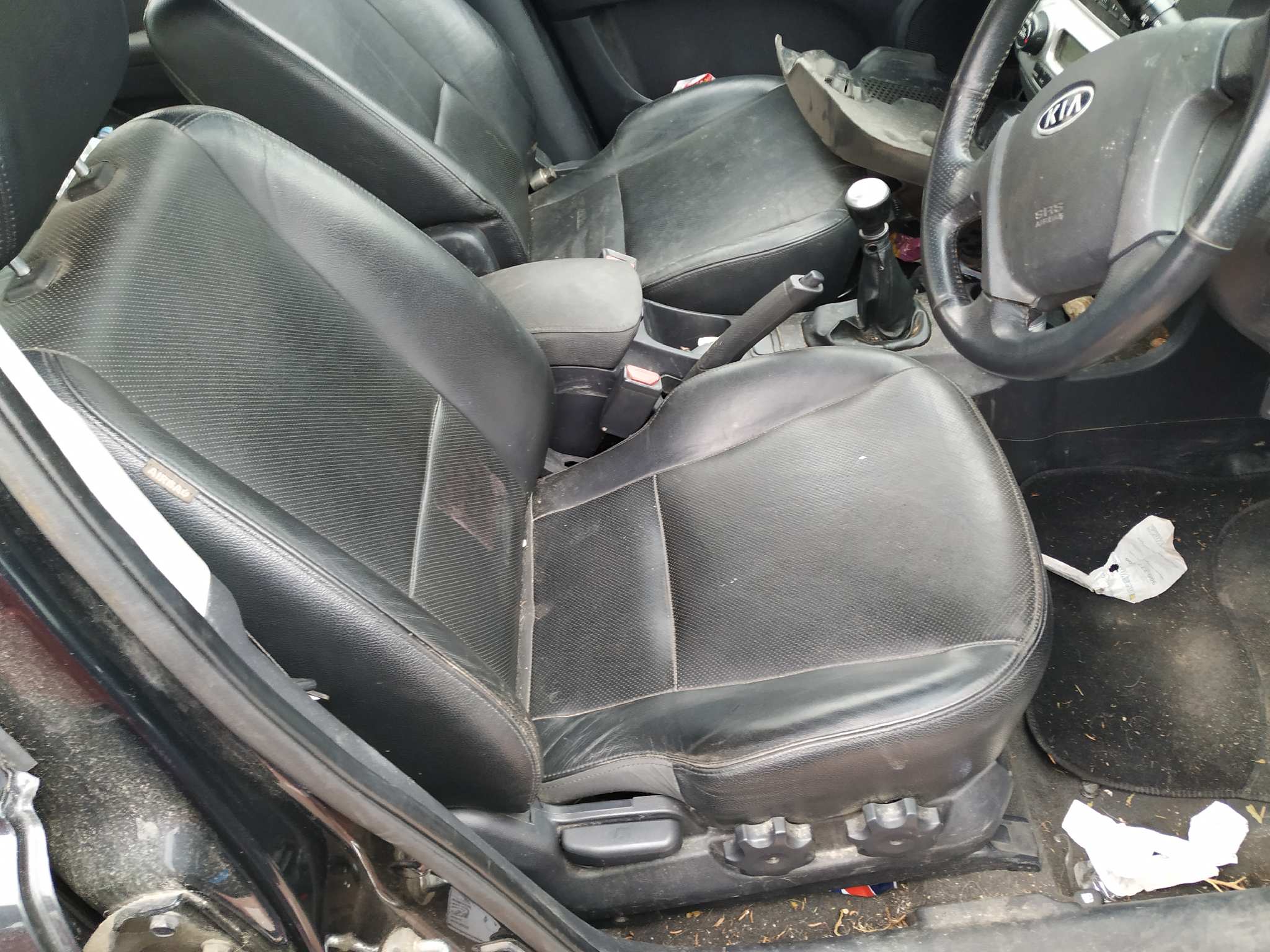 AMORTIGUADOR TRASERO DERECHO KIA SPORTAGE - recambio desguace - vista 17