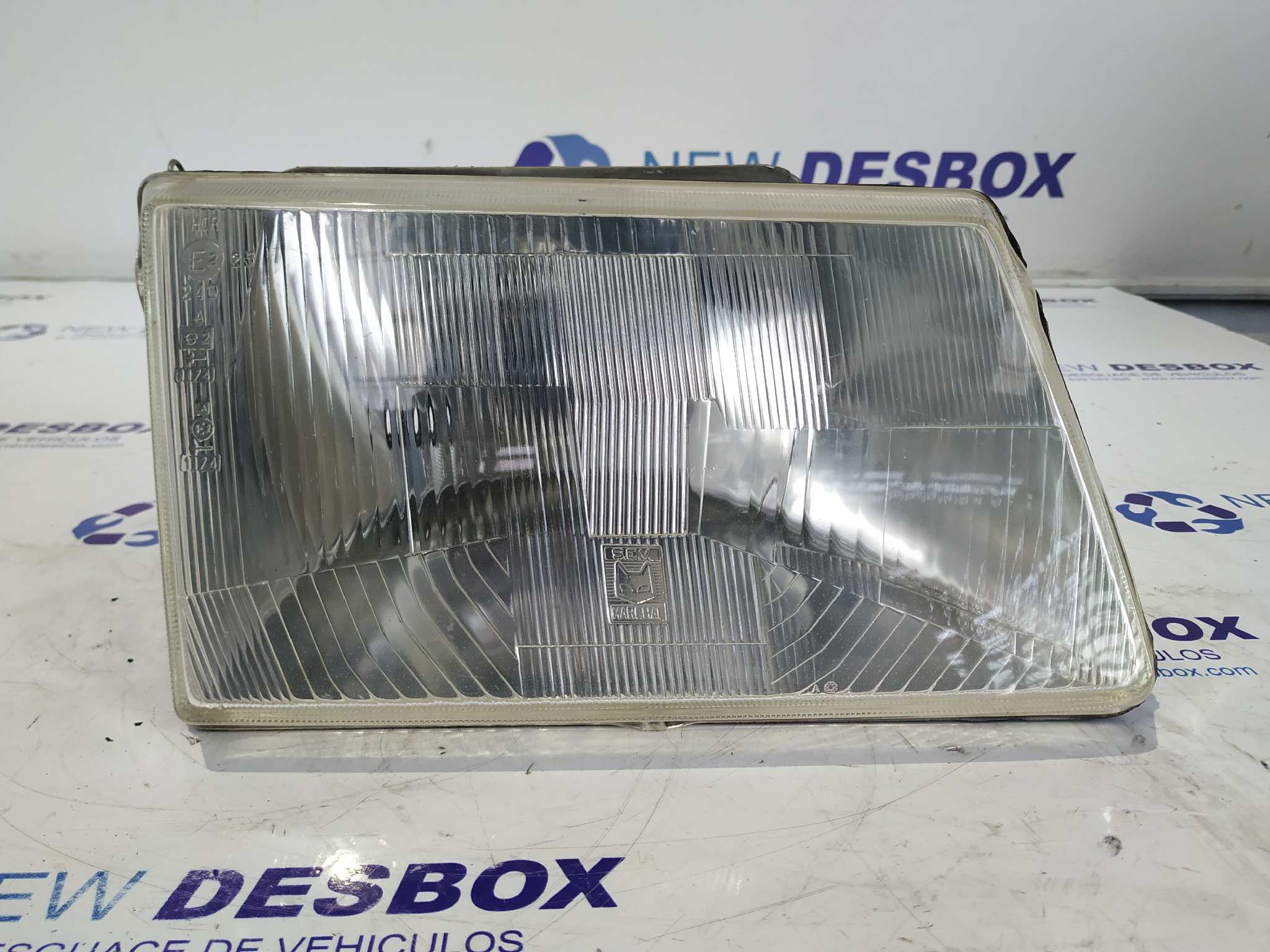 FARO DERECHO PEUGEOT 309