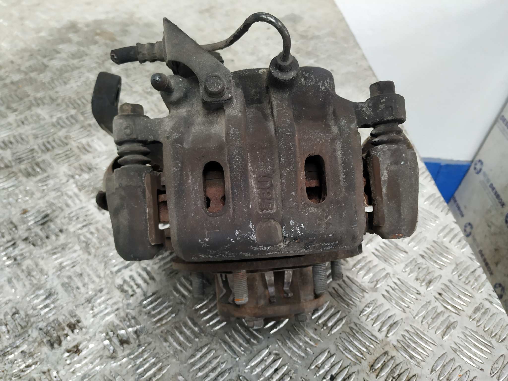 MANGUETA DELANTERA IZQUIERDA MITSUBISHI MONTERO (V20/V40) - vista 4