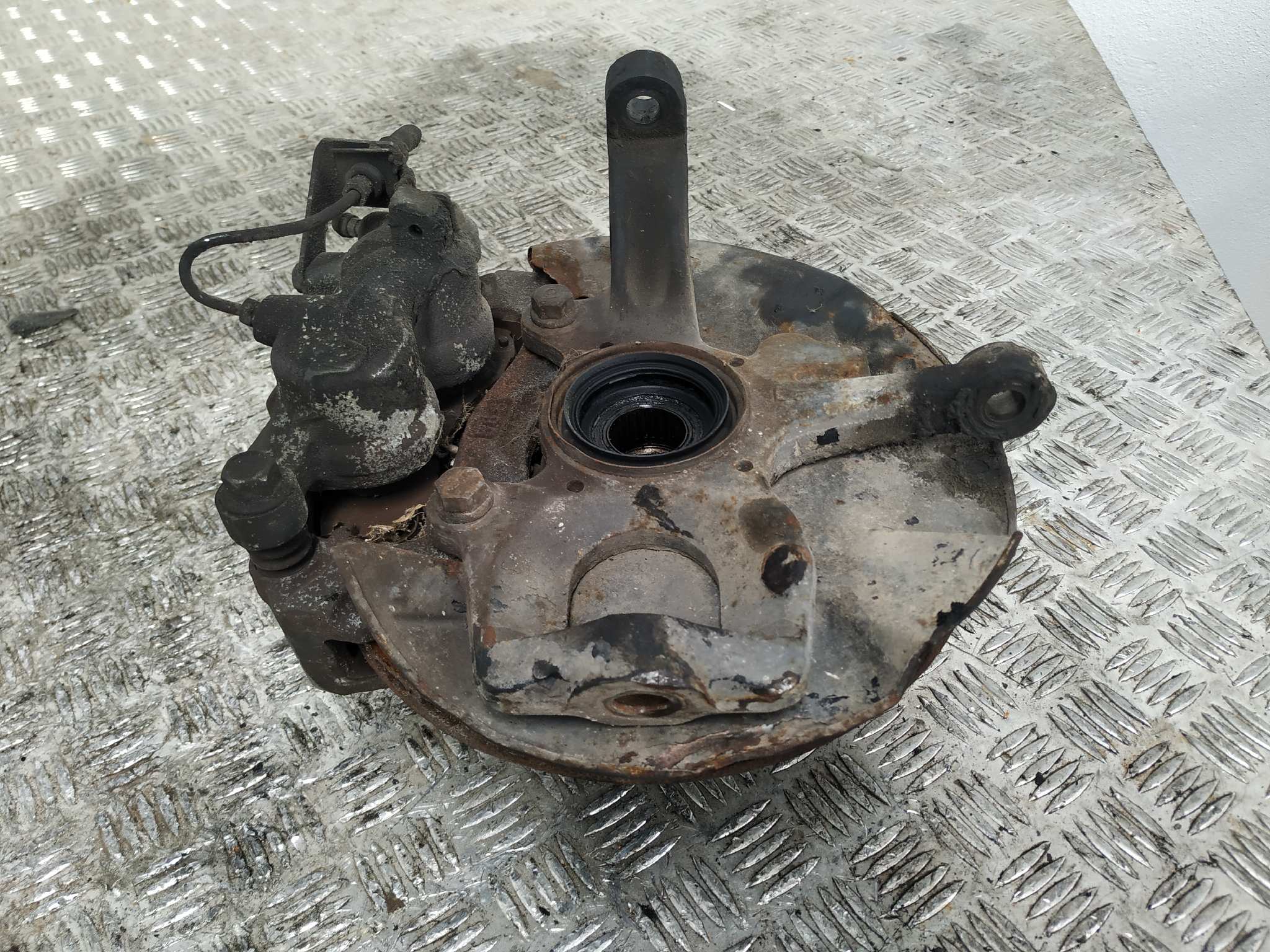 MANGUETA DELANTERA IZQUIERDA MITSUBISHI MONTERO (V20/V40) - vista 3