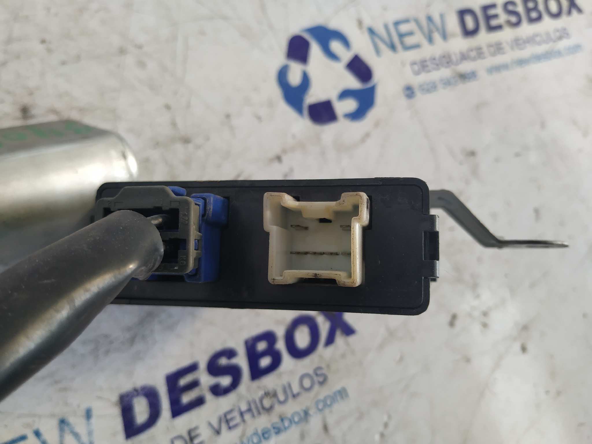 MOTOR LIMPIA TRASERO KIA SORENTO - vista 3