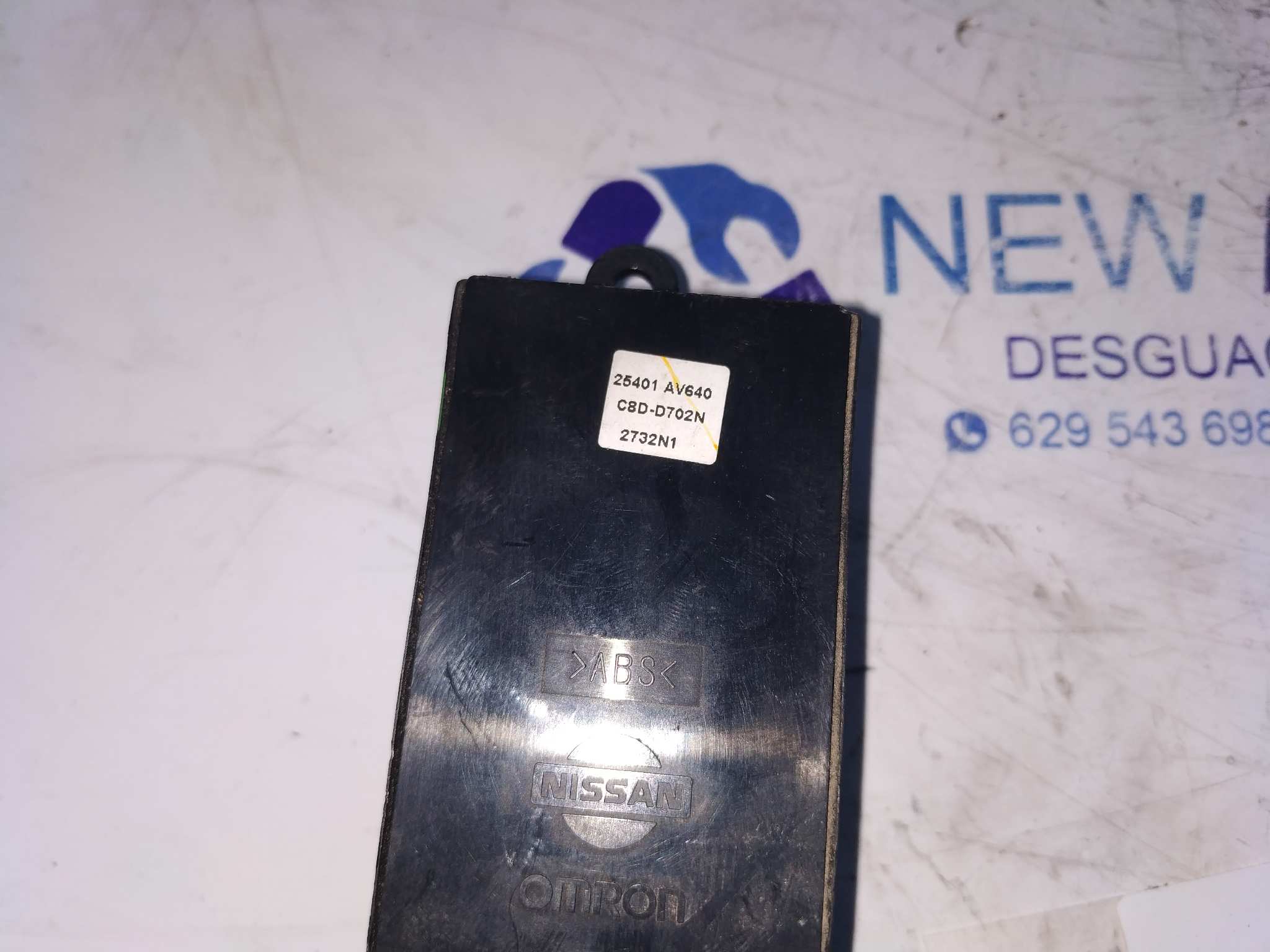 MANDO ELEVALUNAS DELANTERO IZQUIERDO NISSAN PRIMERA BERLINA (P12) - vista 5