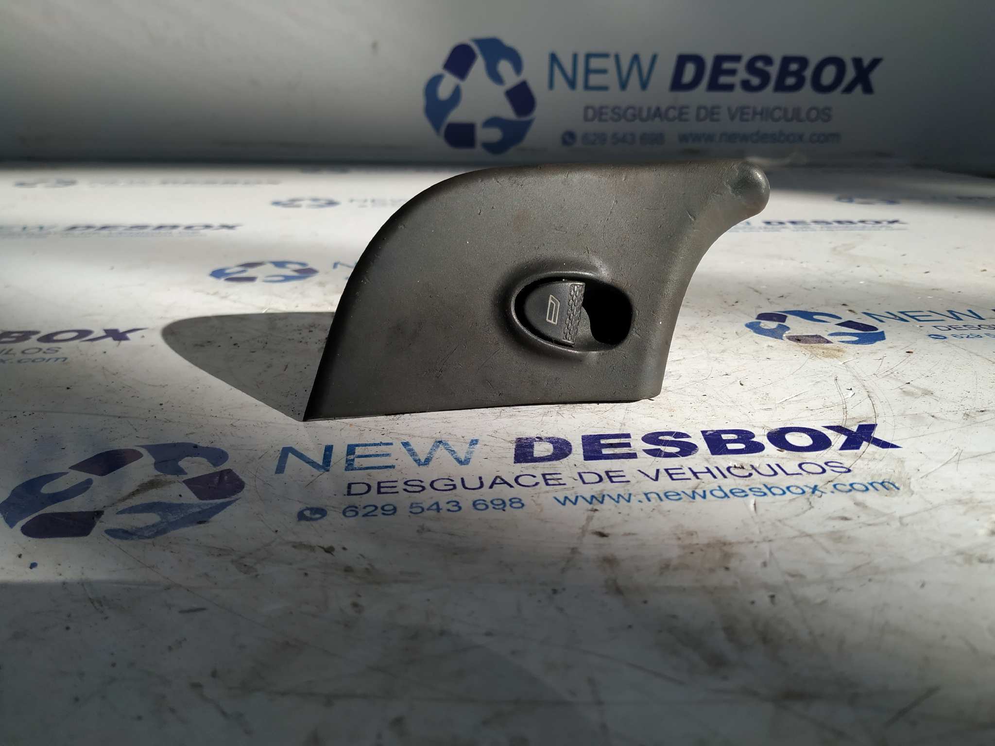 ELEVALUNAS DELANTERO DERECHO FIAT BRAVA (182)