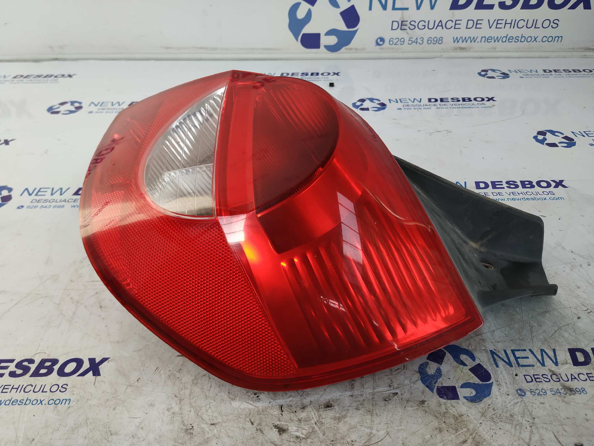 PILOTO TRASERO DERECHO RENAULT CLIO III - vista 5