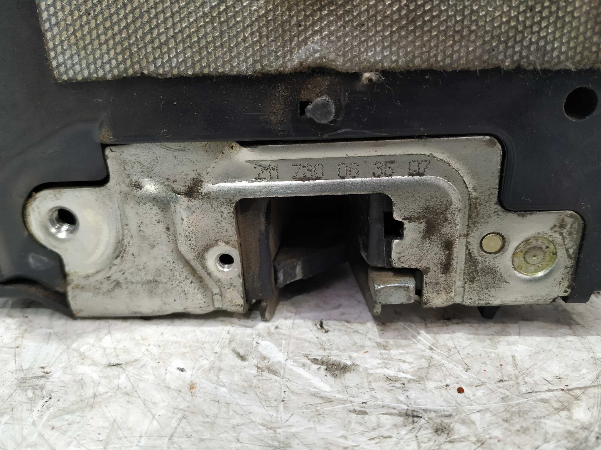 CERRADURA PUERTA TRASERA DERECHA MERCEDES-BENZ CLASE E (W211) BERLINA - vista 2