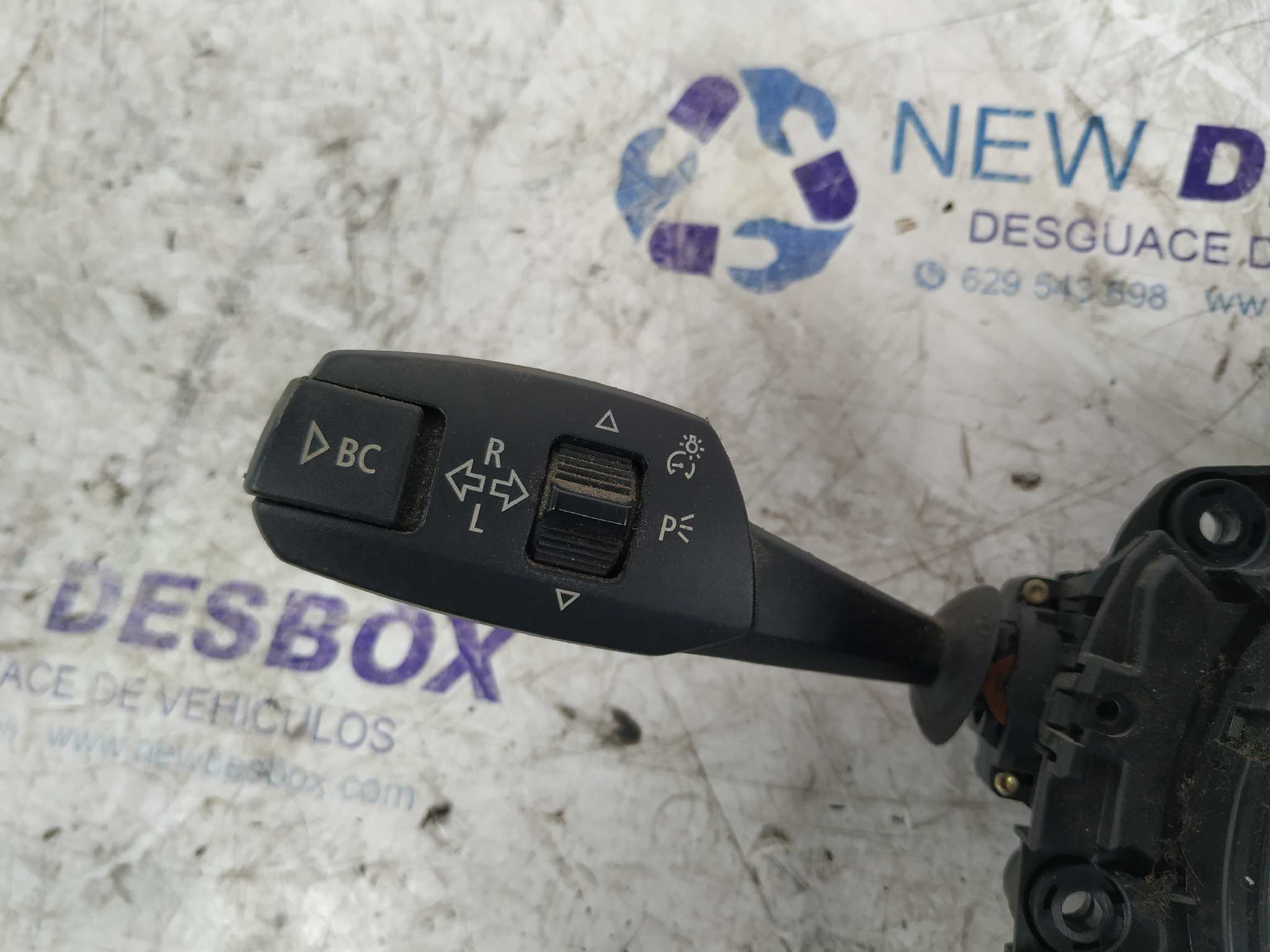 MANDO MULTIFUNCION BMW SERIE 1 BERLINA (E81/E87) - vista 4