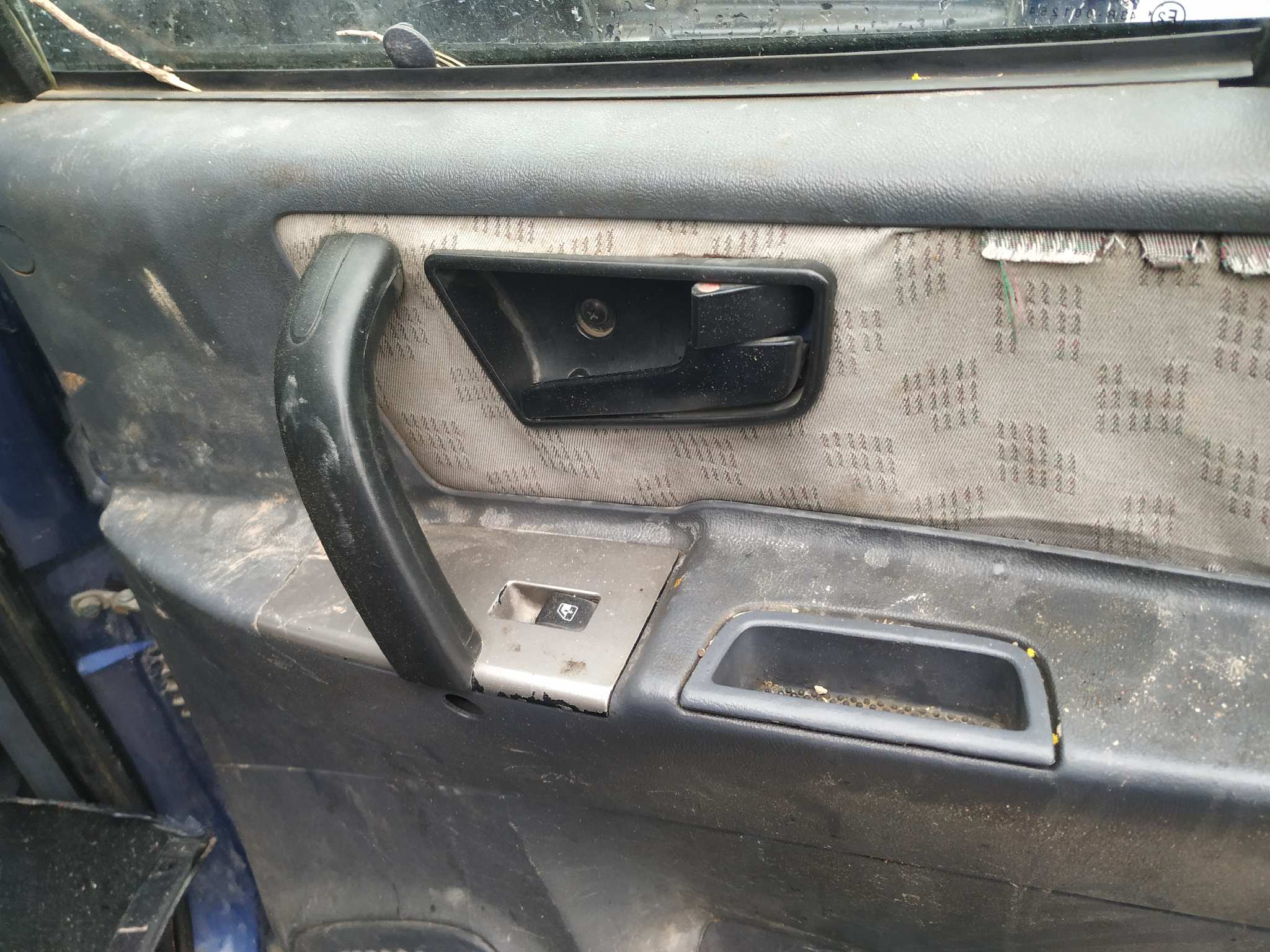 MANGUETA DELANTERA IZQUIERDA TATA GRAND SAFARI - vista 2