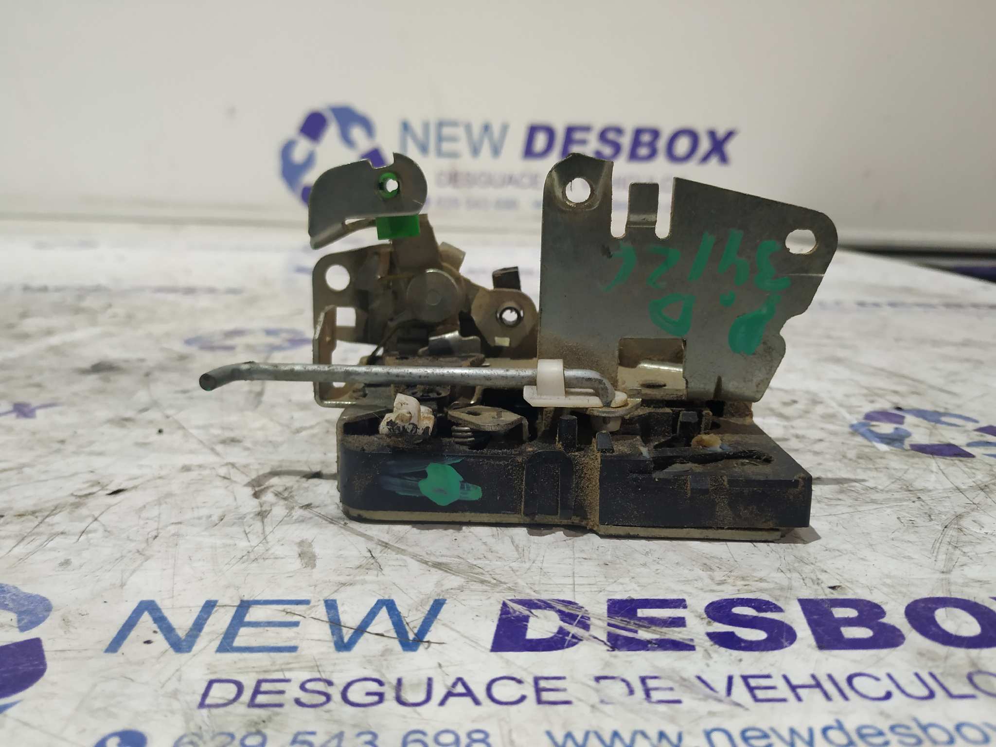 CERRADURA PUERTA DELANTERA DERECHA AIXAM A721