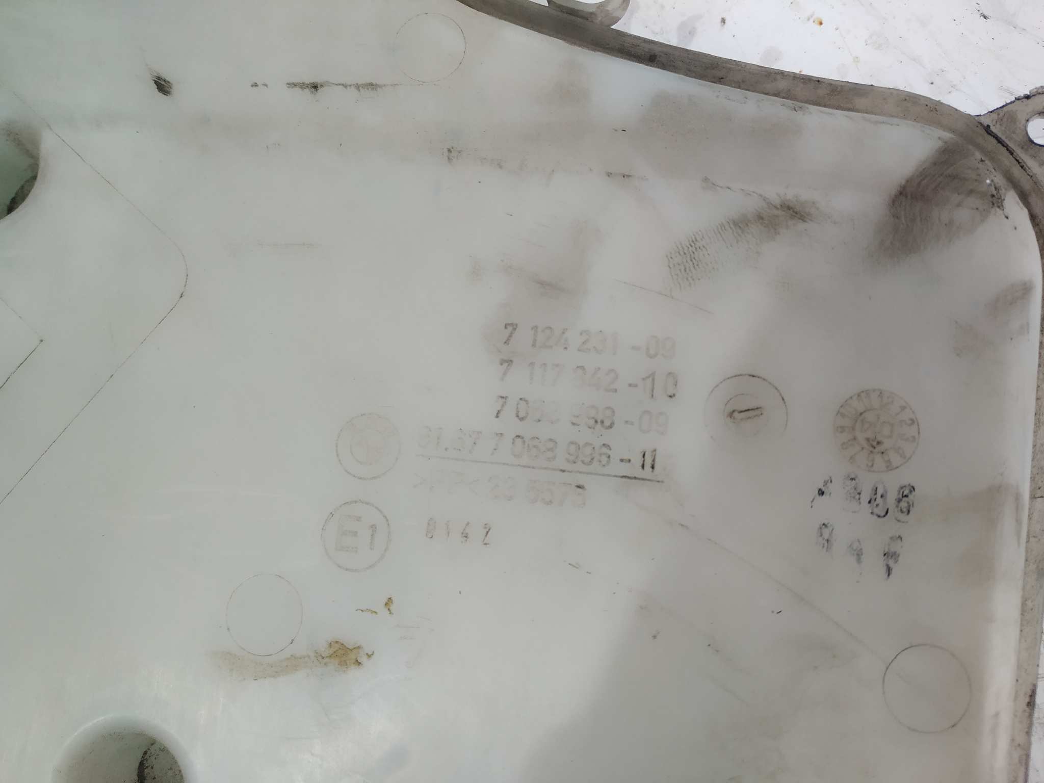 DEPOSITO LIMPIA BMW SERIE 1 BERLINA (E81/E87) - vista 2