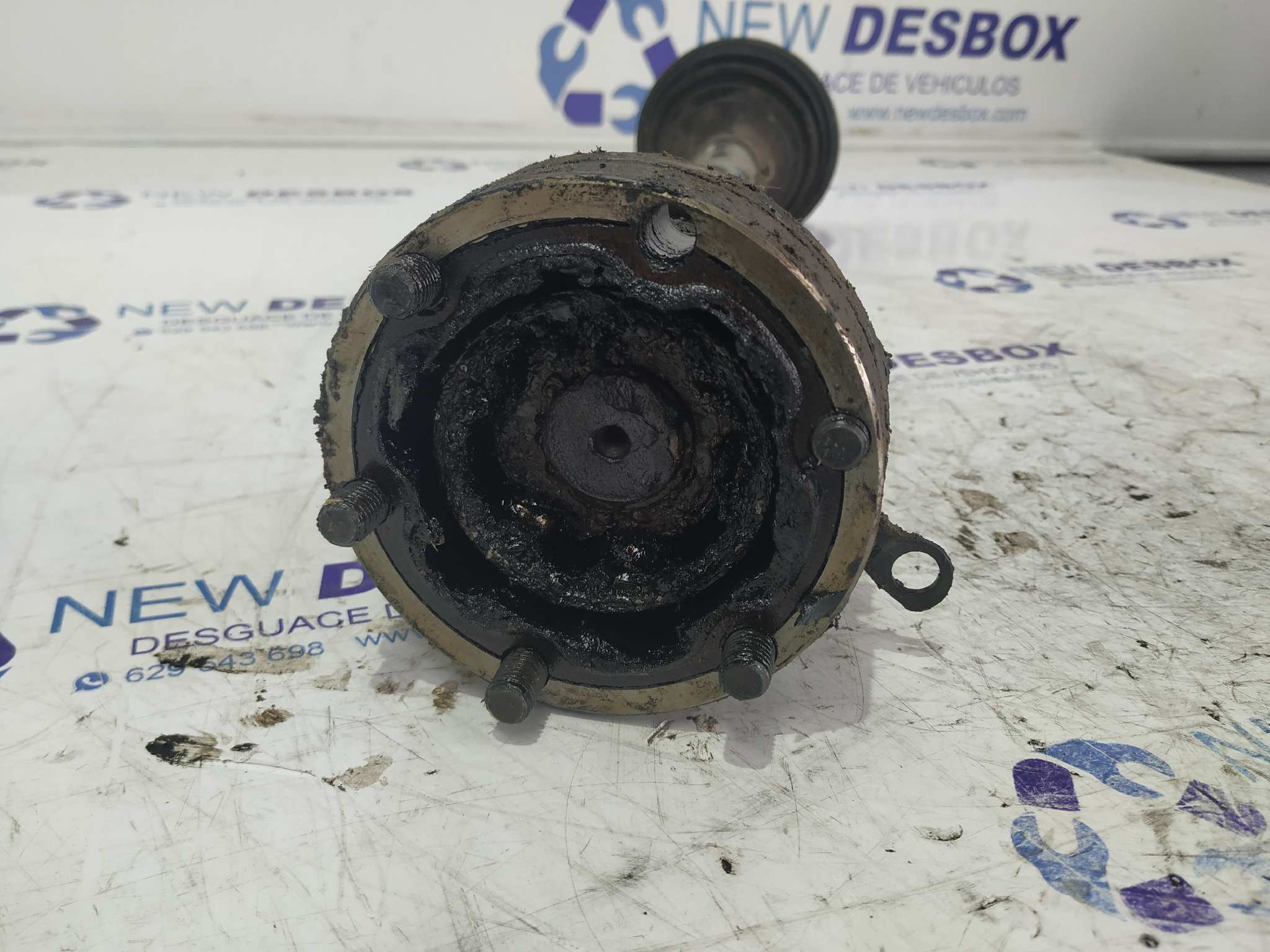 TRANSMISION DELANTERA IZQUIERDA VOLKSWAGEN T4 TRANSPORTER/FURGONETA (MOD. 1991) - vista 2