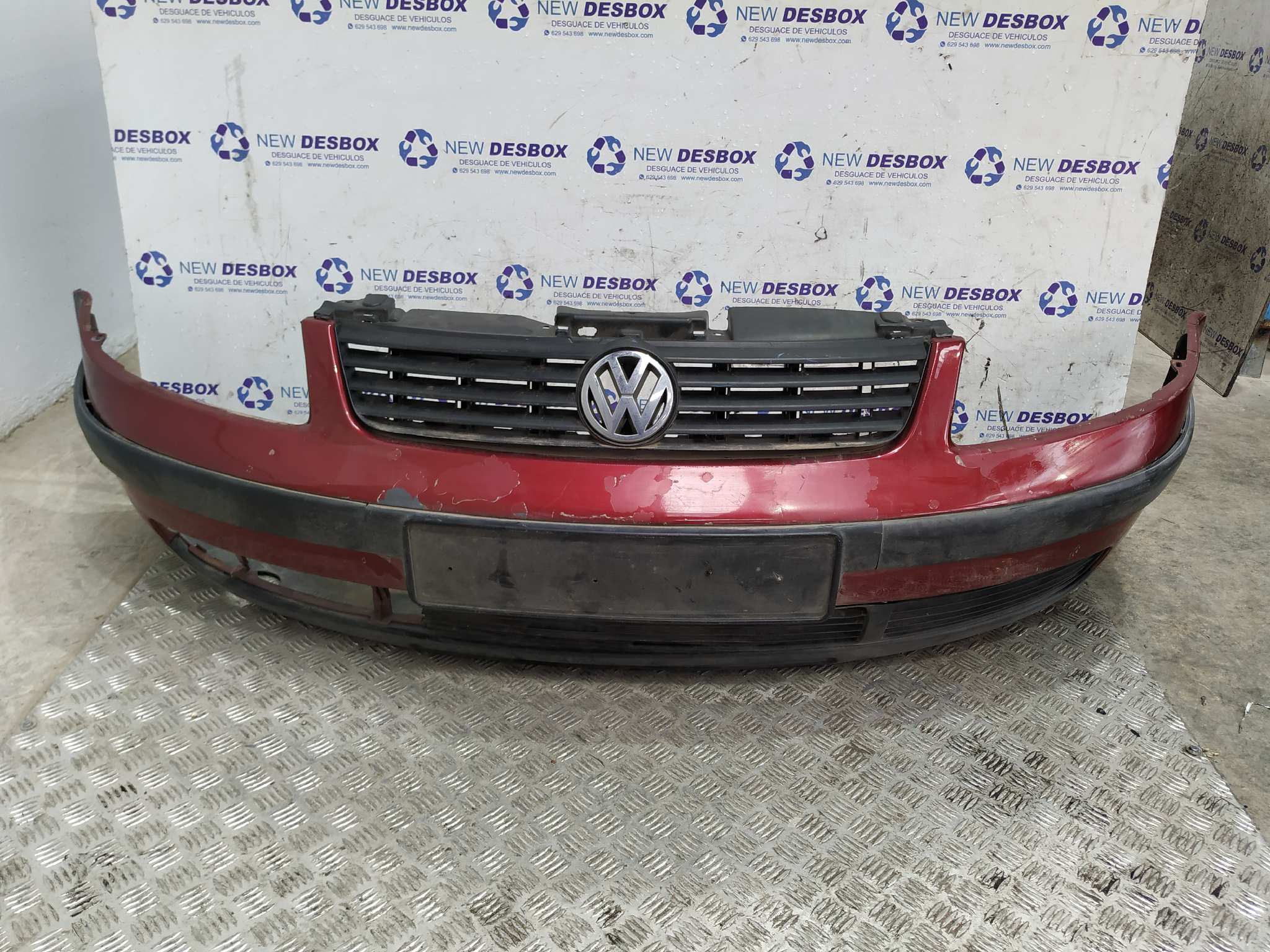 PARAGOLPES DELANTERO VOLKSWAGEN PASSAT BERLINA (3B2)