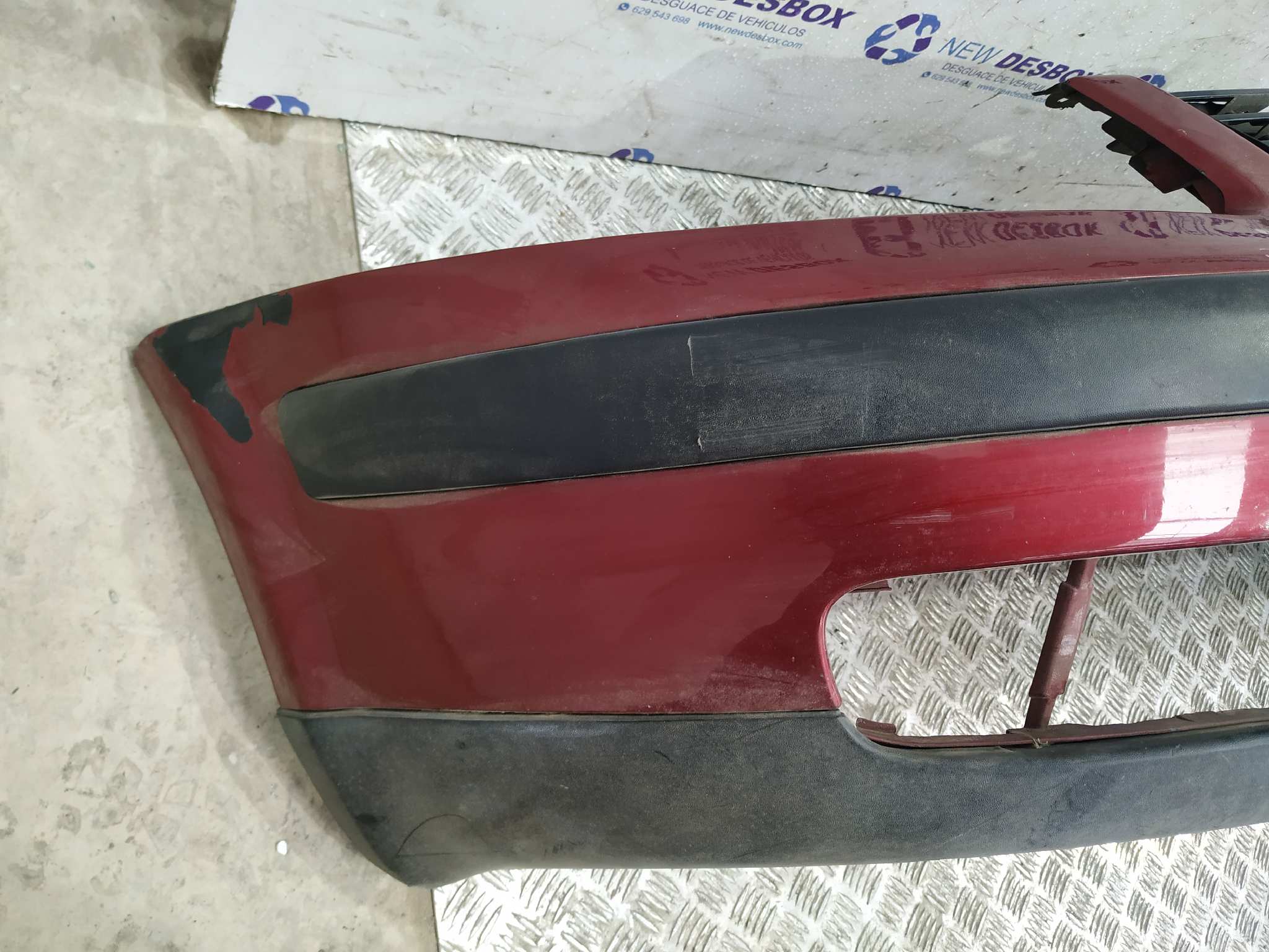 PARAGOLPES DELANTERO VOLKSWAGEN PASSAT BERLINA (3B2) - vista 8