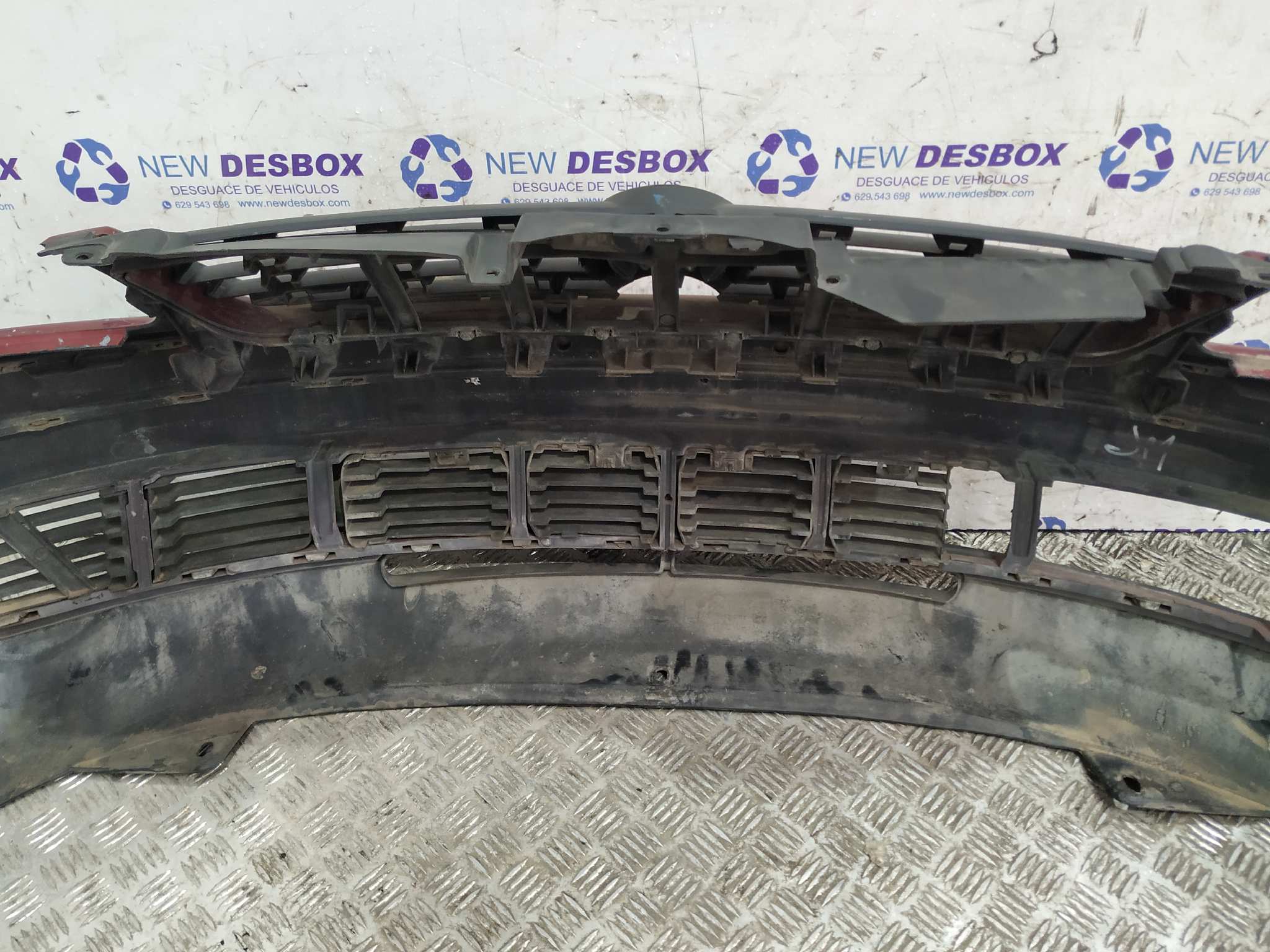 PARAGOLPES DELANTERO VOLKSWAGEN PASSAT BERLINA (3B2) - vista 6