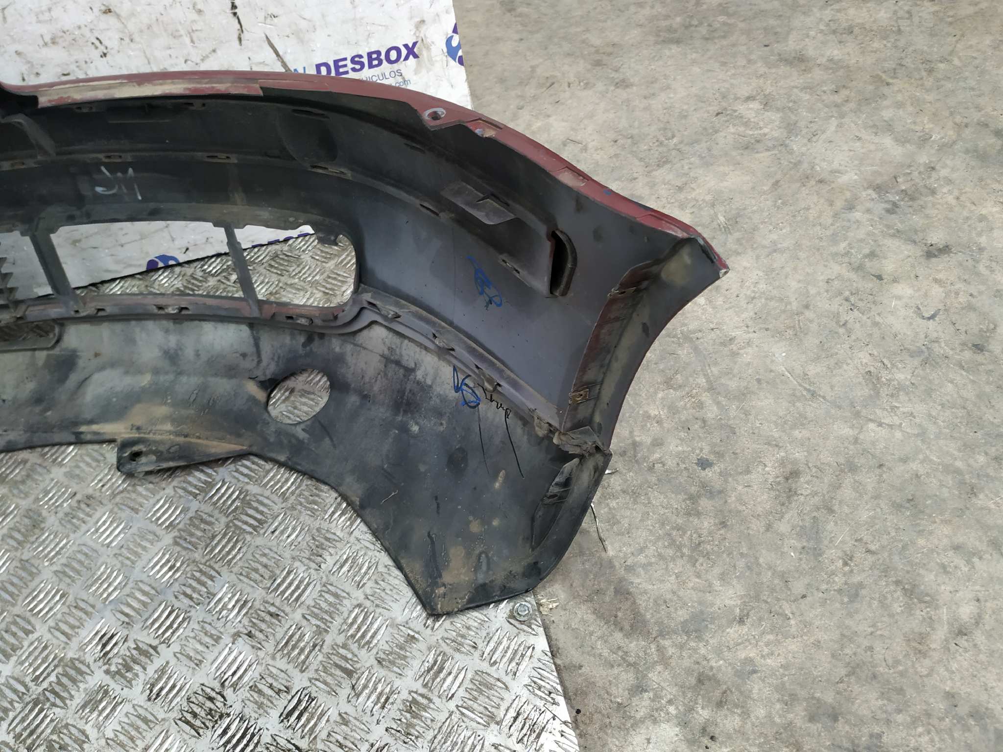 PARAGOLPES DELANTERO VOLKSWAGEN PASSAT BERLINA (3B2) - vista 4